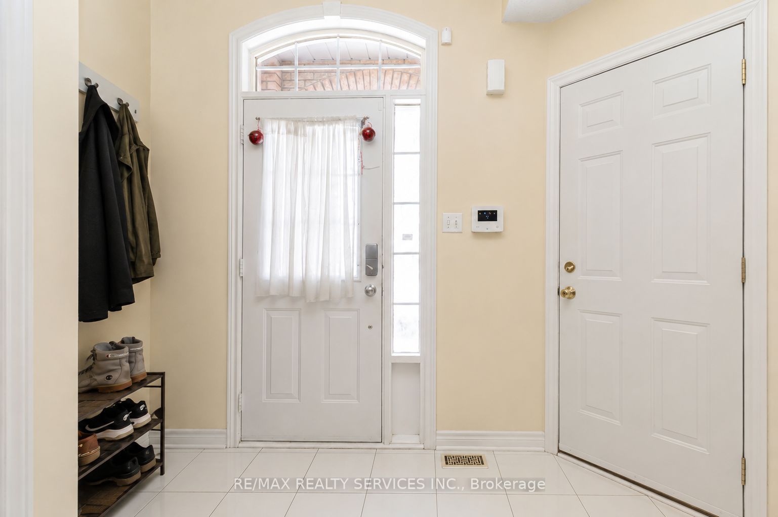 50 Sunny Glen Crescent, Brampton, ON L7A 2C6 photo 4