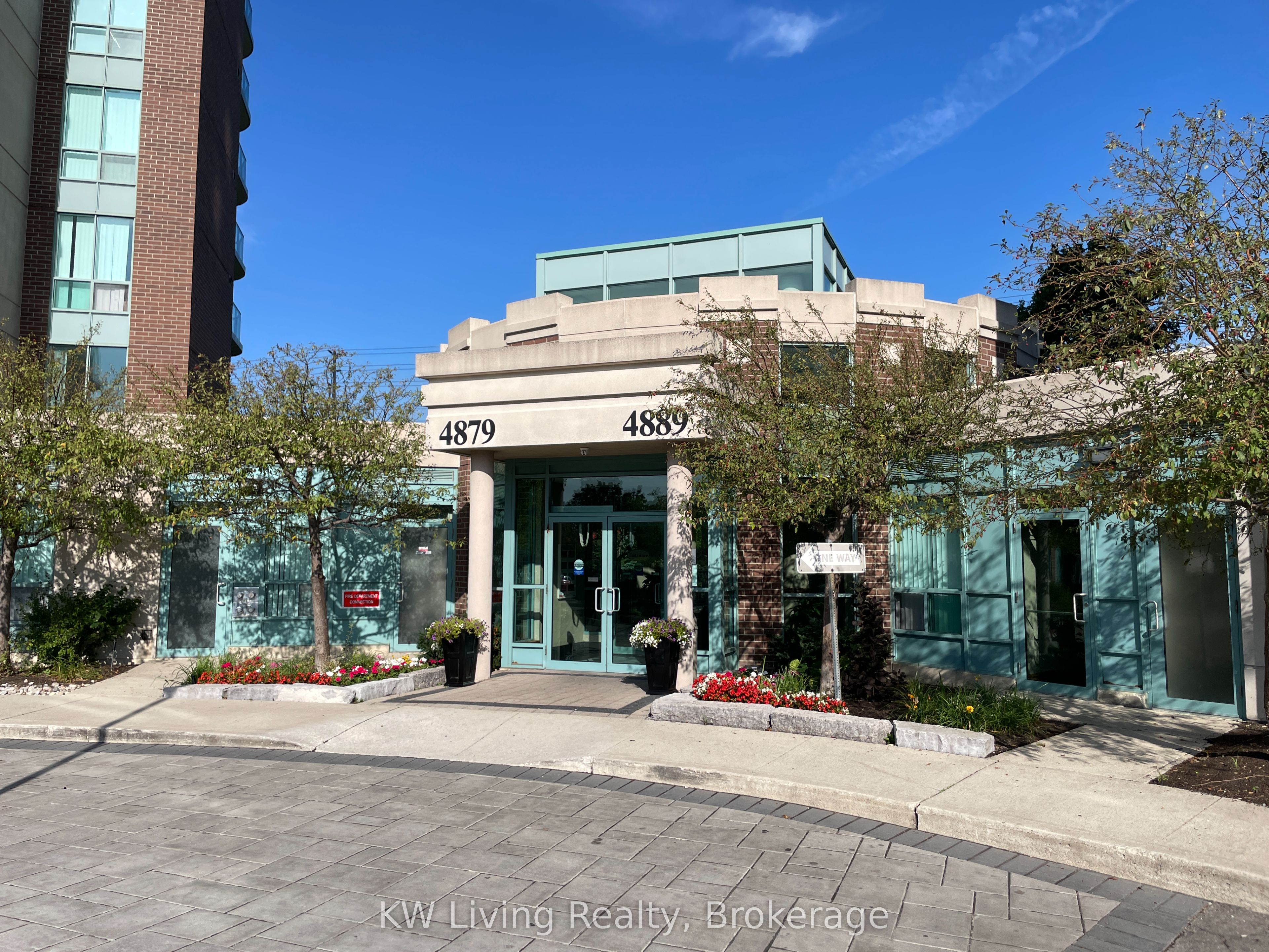4889 Kimbermount Avenue 908 Room2, Mississauga, ON L5M 7R9 photo 2