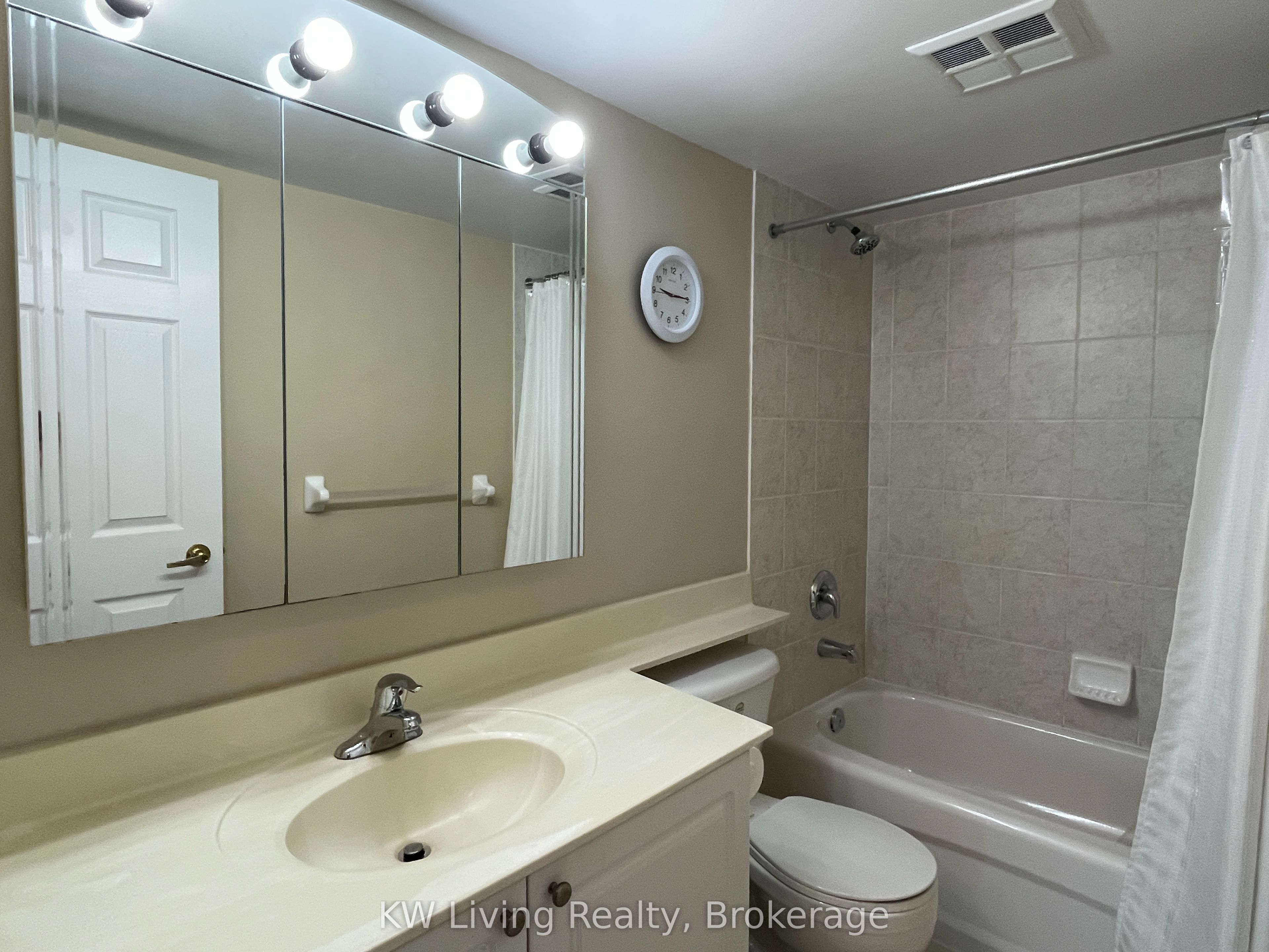 4889 Kimbermount Avenue 908 Room2, Mississauga, ON L5M 7R9 photo 5