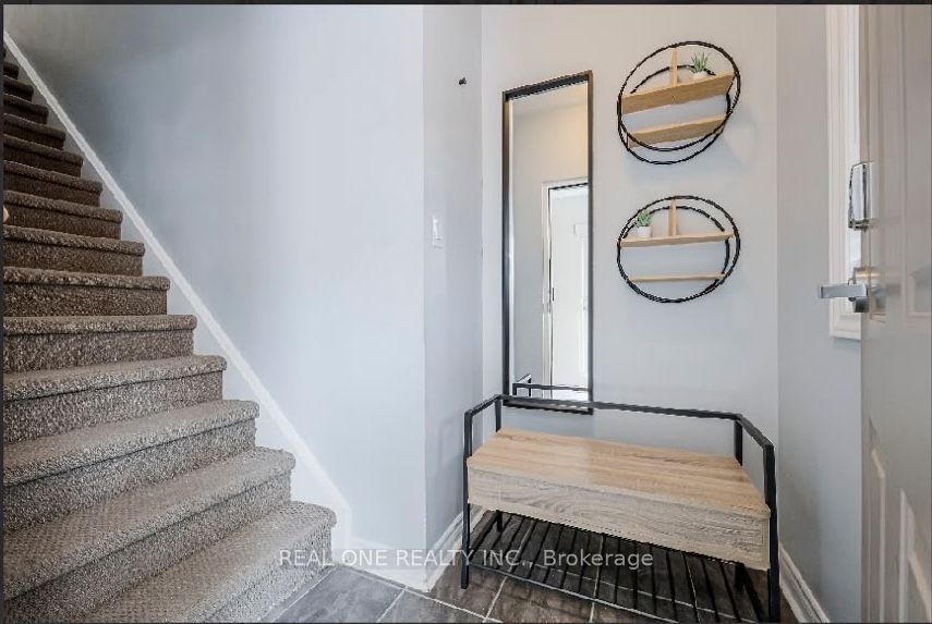 2420 Baronwood Drive 30-03, Oakville, ON L6M 0X6 photo 2