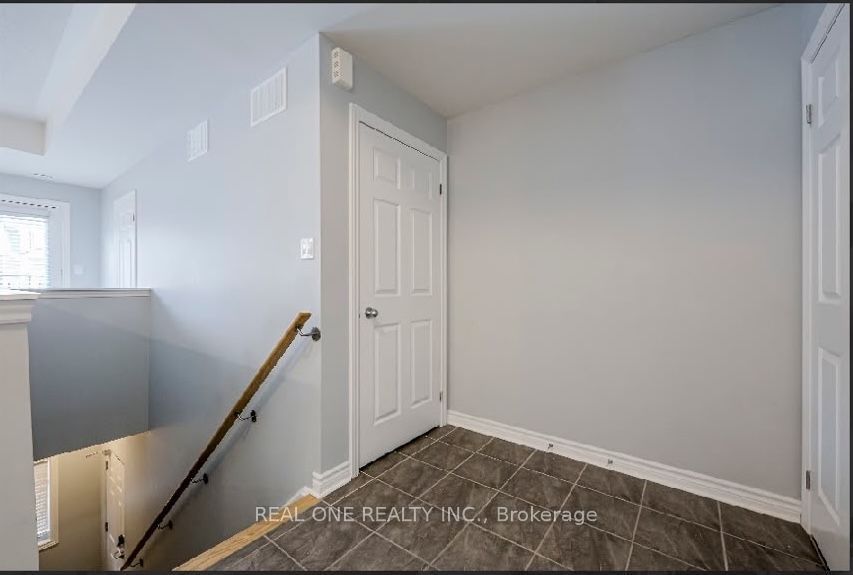 2420 Baronwood Drive 30-03, Oakville, ON L6M 0X6 photo 3