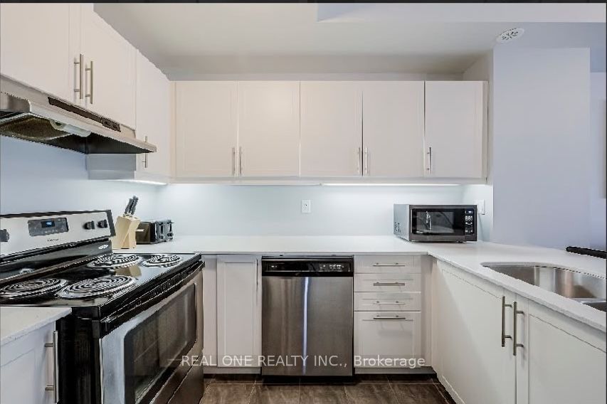 2420 Baronwood Drive 30-03, Oakville, ON L6M 0X6 photo 5