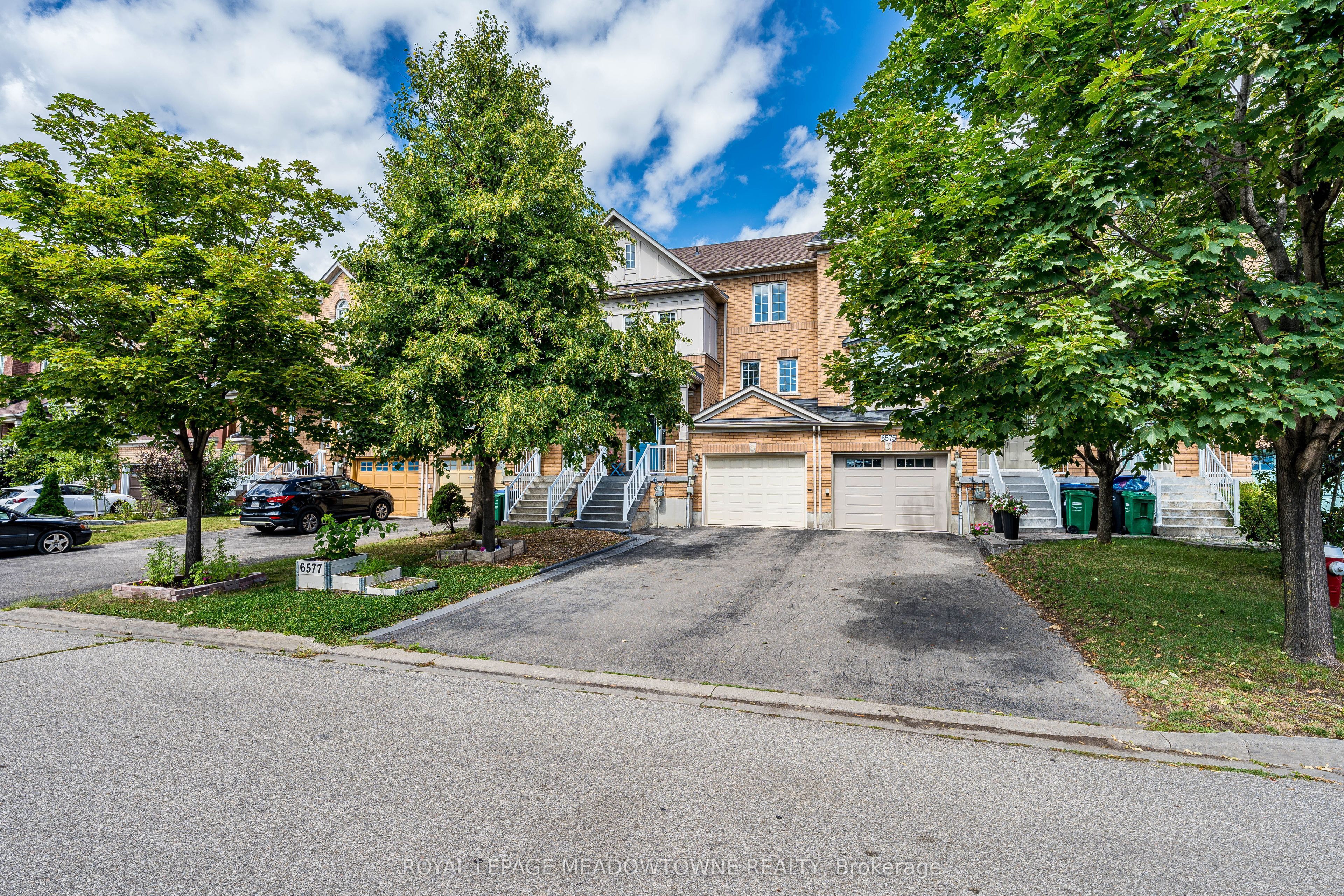 6577 Jazzy Mews, Mississauga, ON L5W 1R9 photo 2