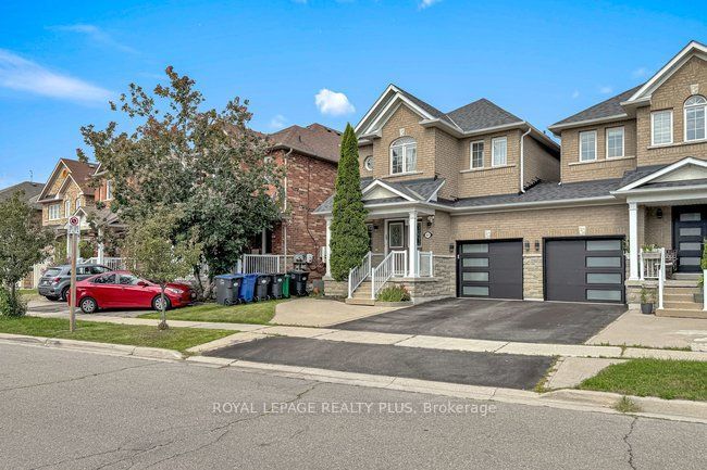 3621 Bala Drive, Mississauga, ON L5M 7N2 photo 2