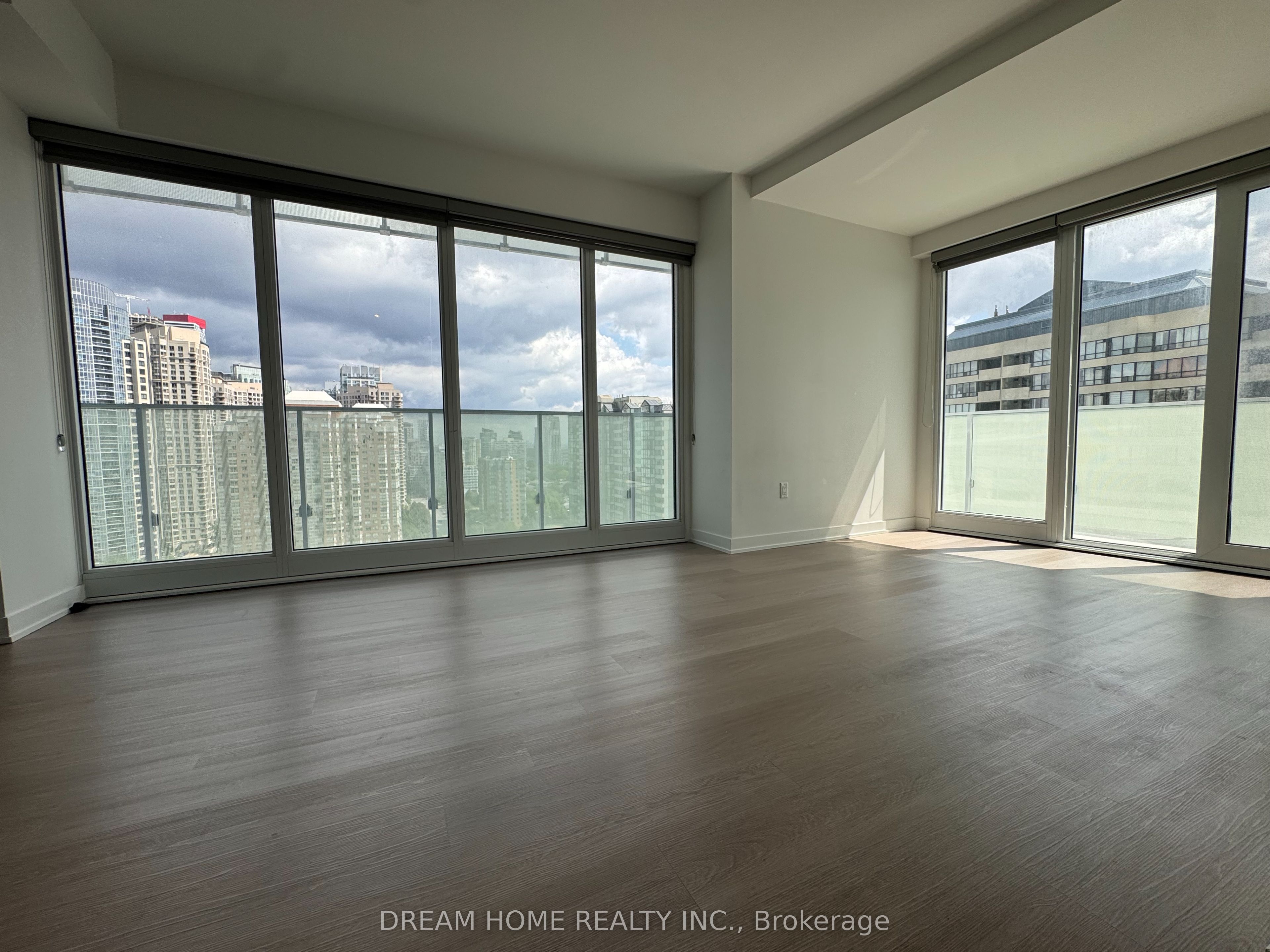 3883 Quartz Road 1504, Mississauga, ON L5B 0M4 photo 5