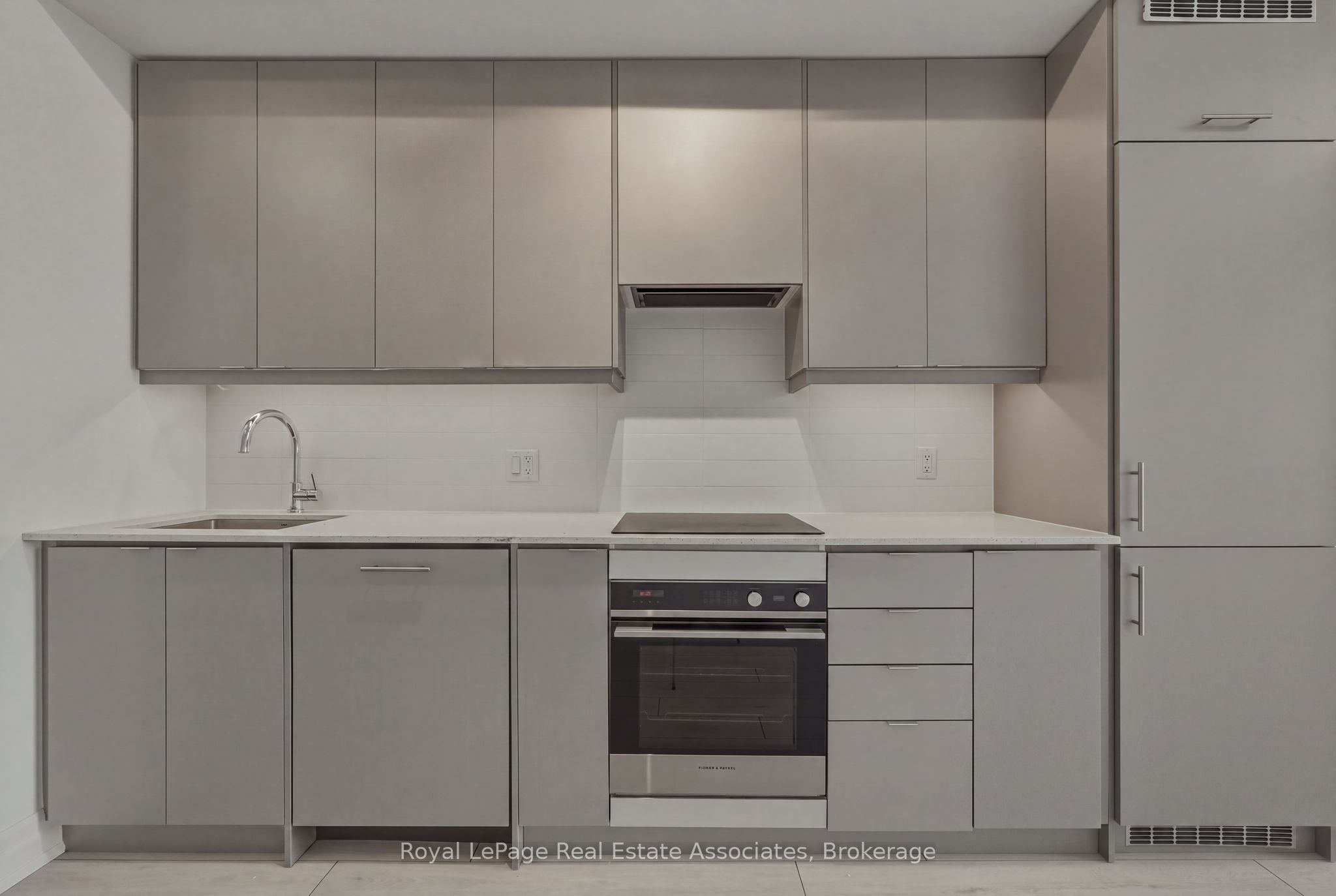 30 Elm Drive W 3306, Mississauga, ON L5B 0N6 photo 4