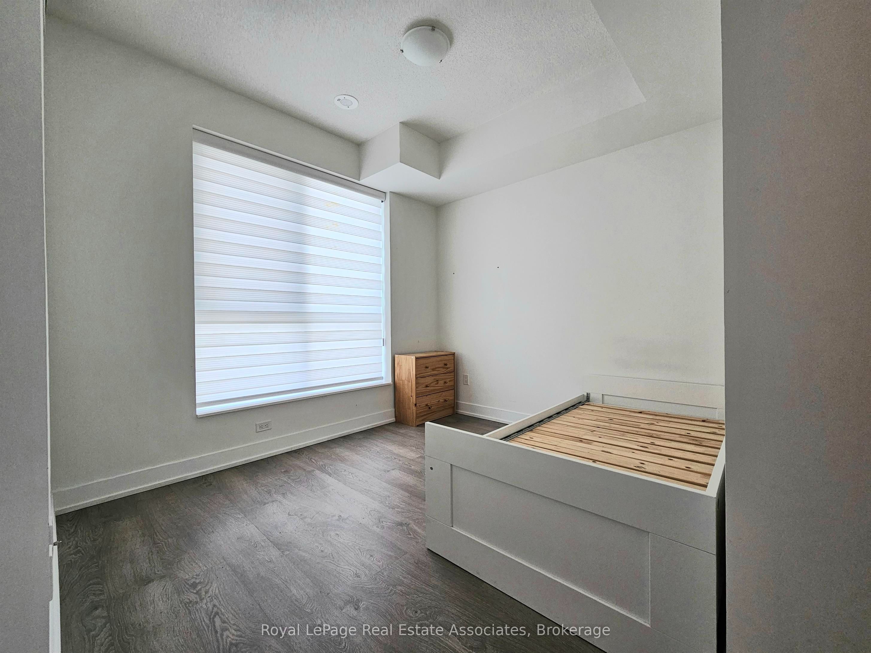 9 Mabelle Avenue 3019, Toronto, ON M9A 0E1 photo 4