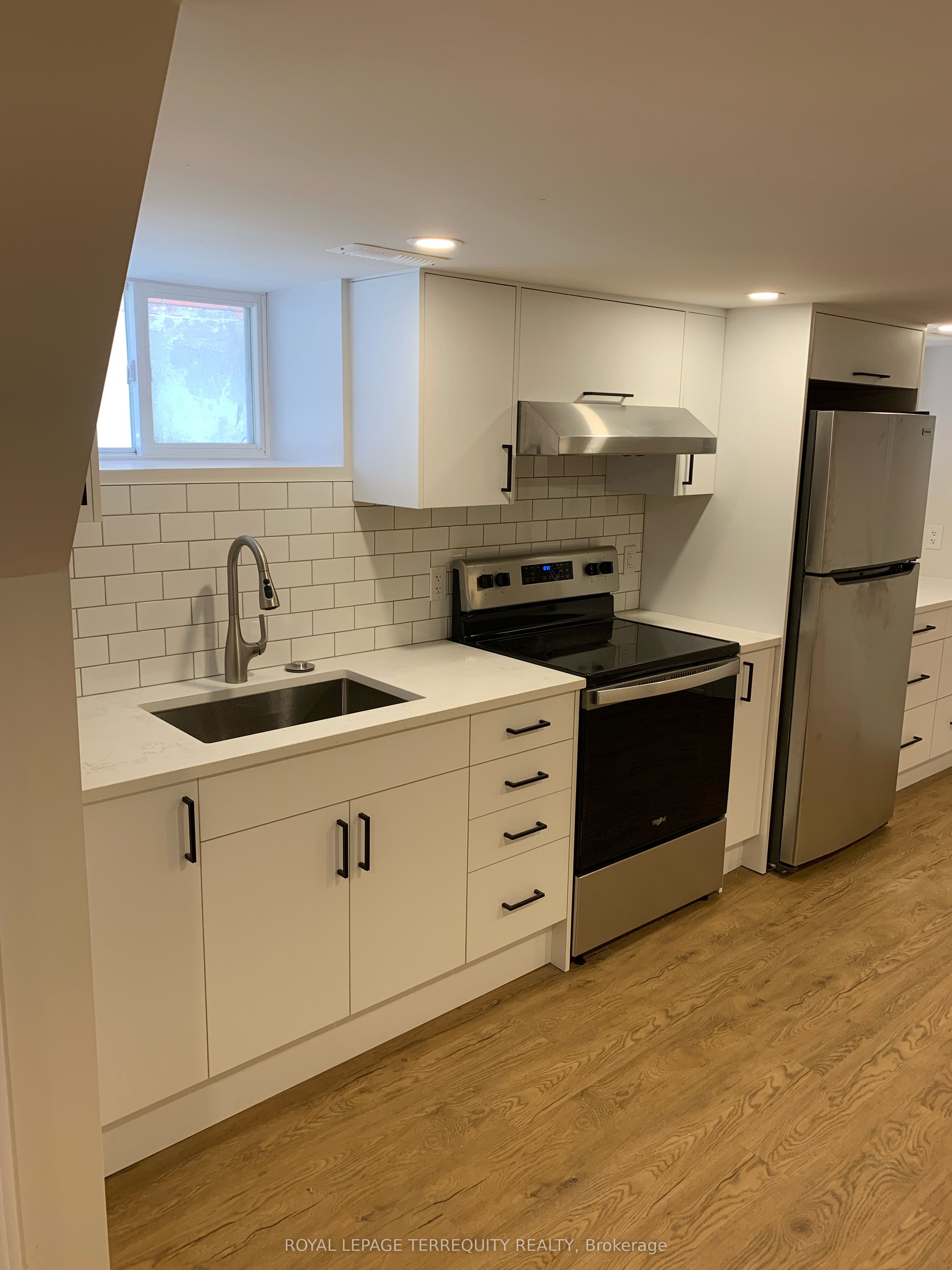 1527 Dufferin Street Lower, Toronto, ON M6H 3L5 photo 3