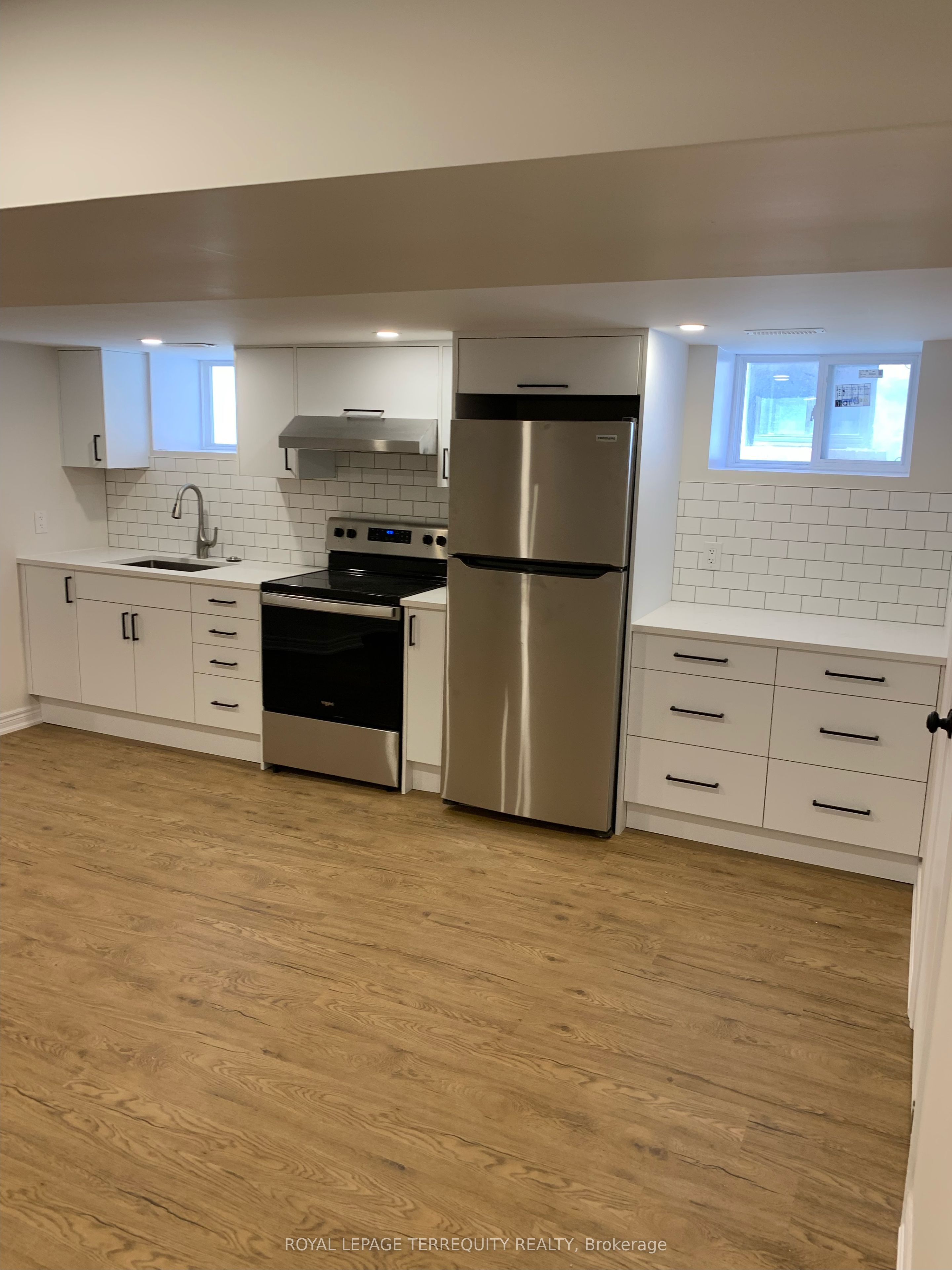 1527 Dufferin Street Lower, Toronto, ON M6H 3L5 photo 4