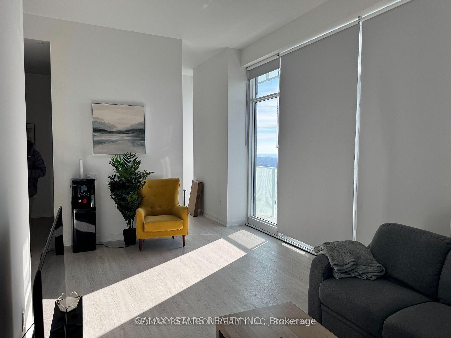 3883 Quartz Road 4910, Mississauga, ON L5B 0M4 photo 2