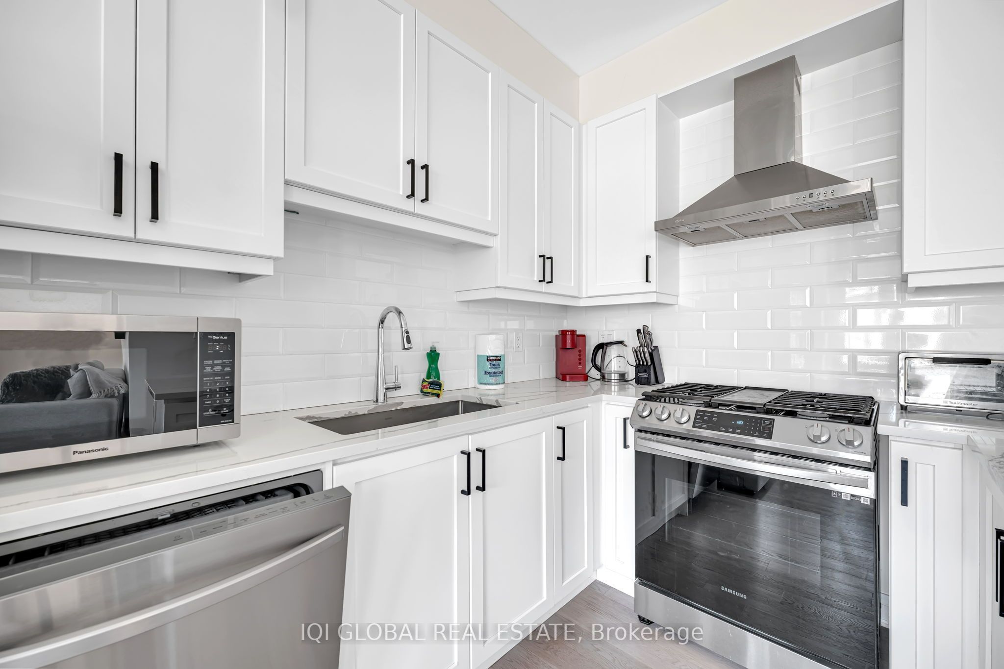 66 Settlers Road E, Oakville, ON L6H 7W5 photo 5
