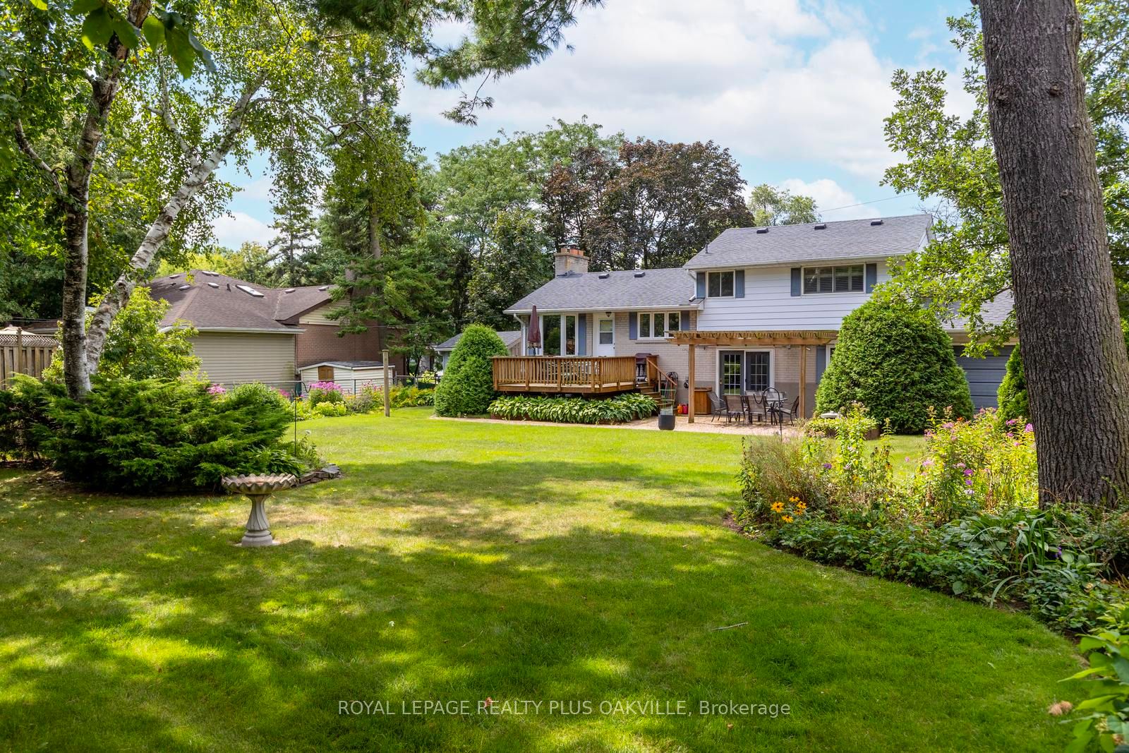 227 Sandwell Drive, Oakville, ON L6L 4P3 photo 4