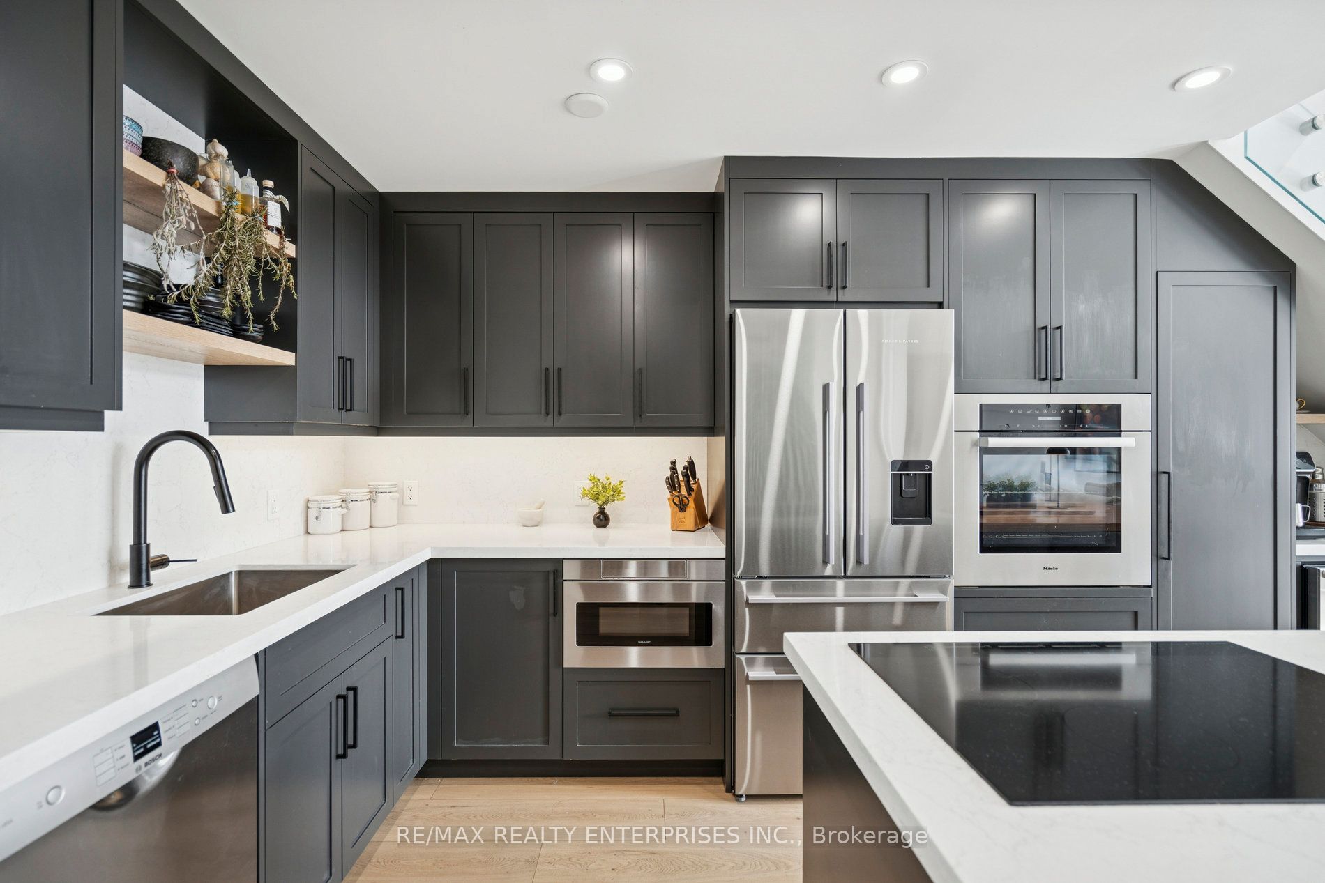 185 Robinson Street PH08, Oakville, ON L6J 7P6 photo 4
