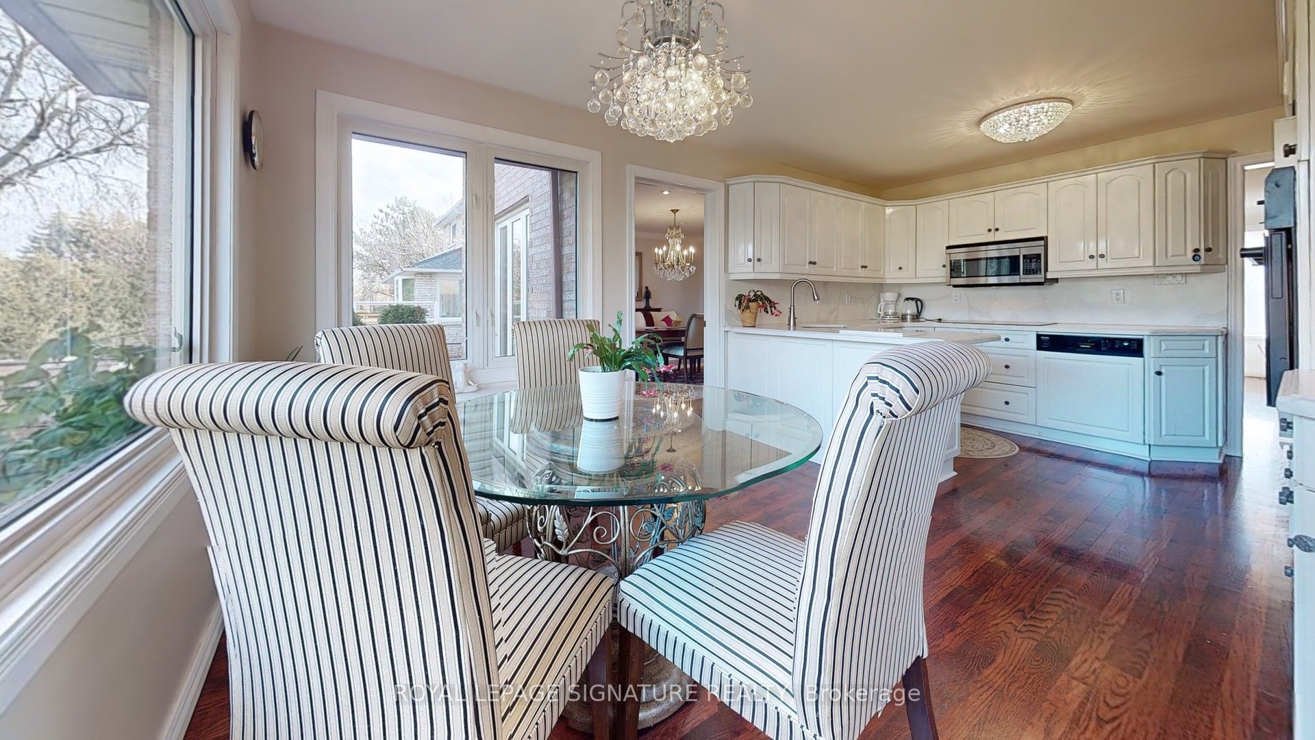 1534 Carrington Road, Mississauga, ON L5M 2K1 photo 4