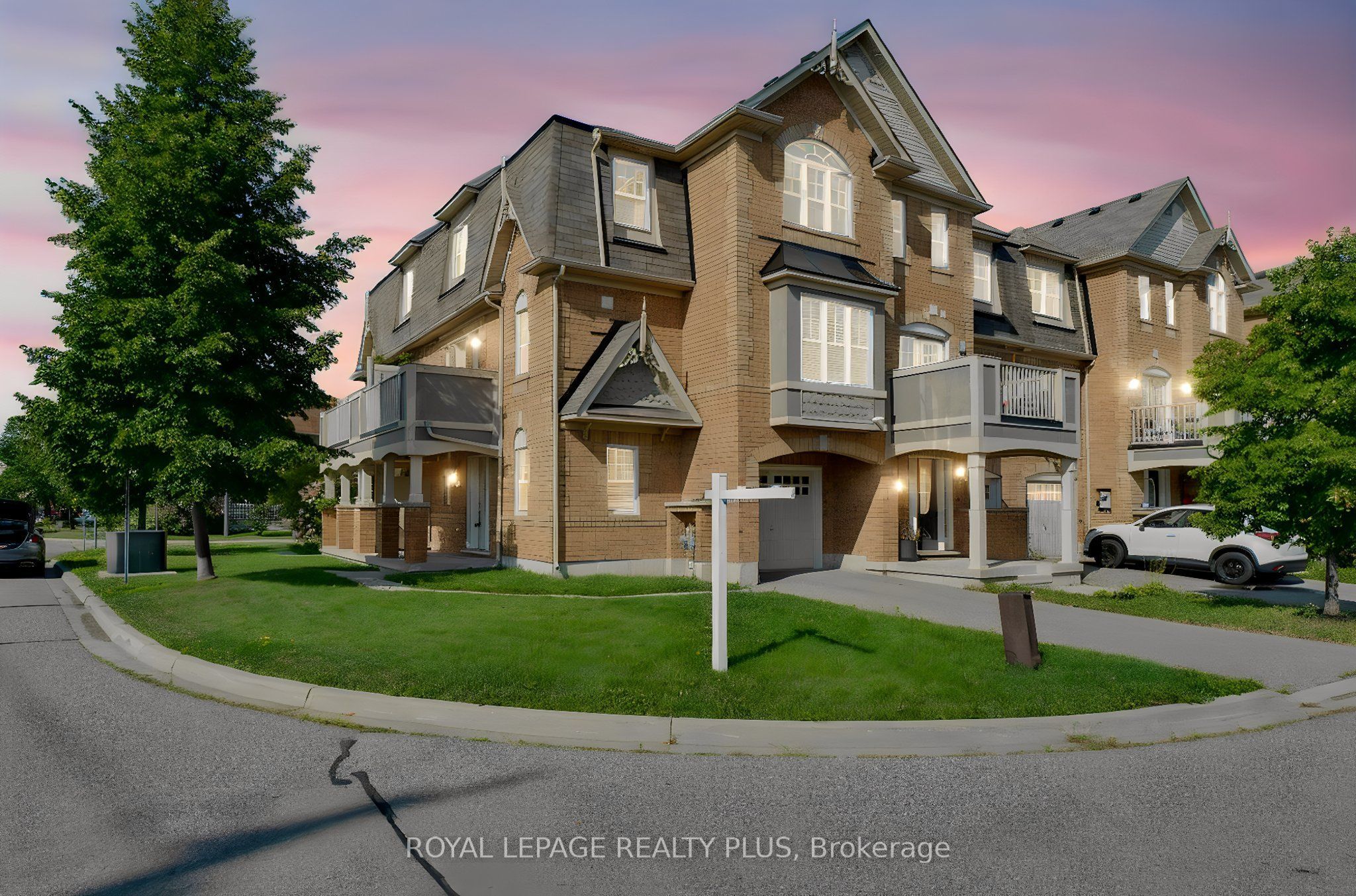 501 Cavanagh Lane, Milton, ON L9T 8G3 photo 2