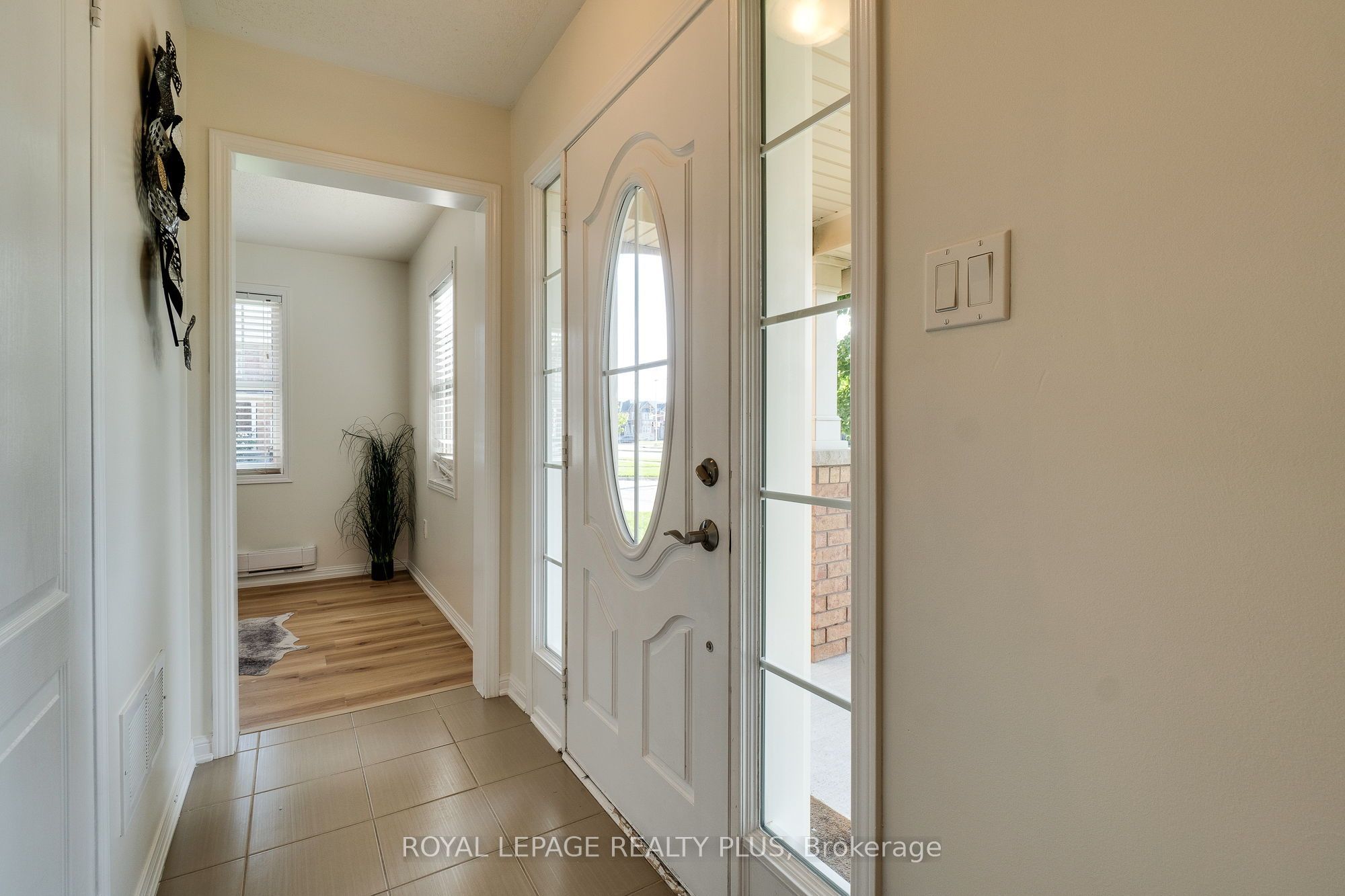 501 Cavanagh Lane, Milton, ON L9T 8G3 photo 3