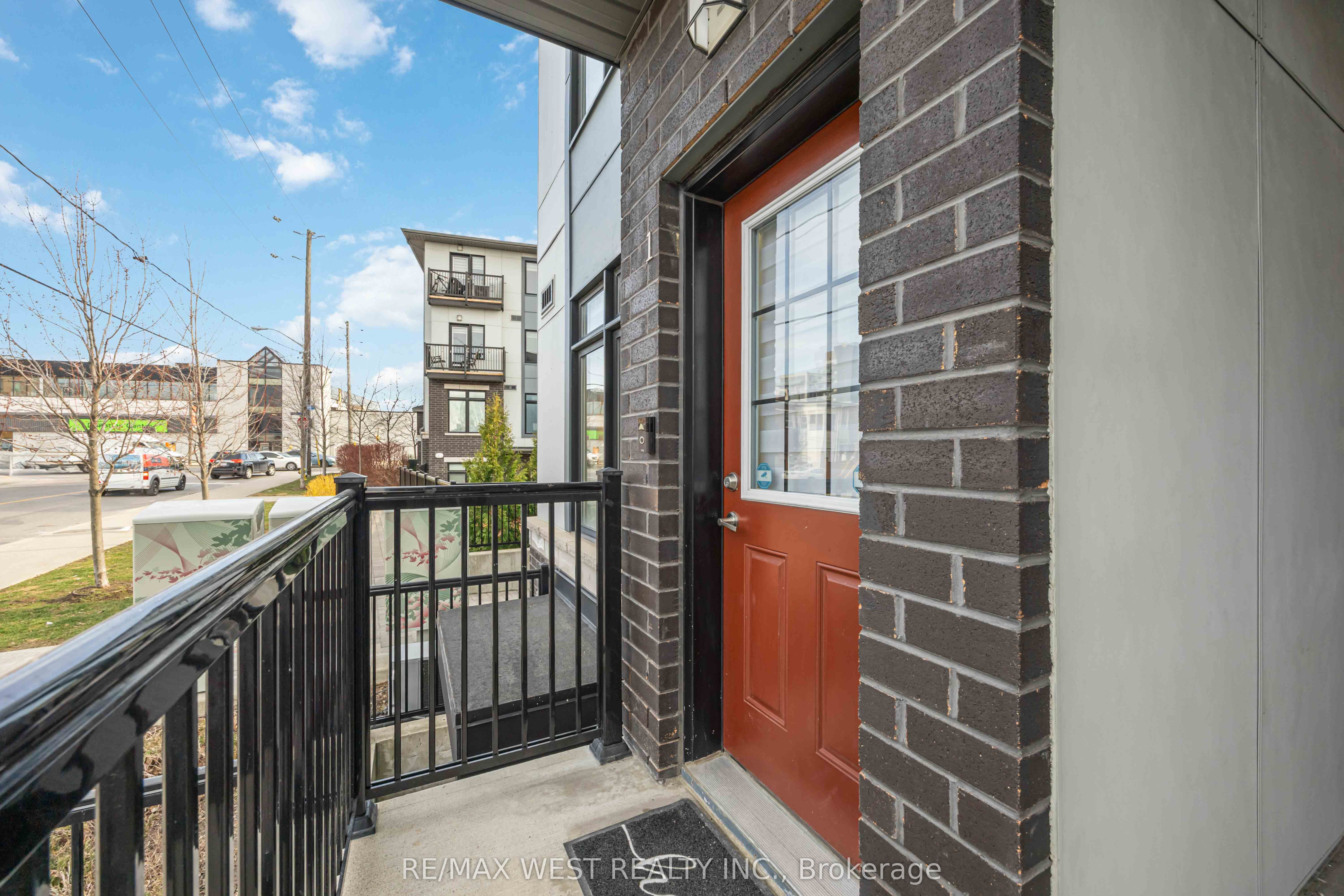 6 Bicknell Avenue 1, Toronto, ON M6M 0B4 photo 4