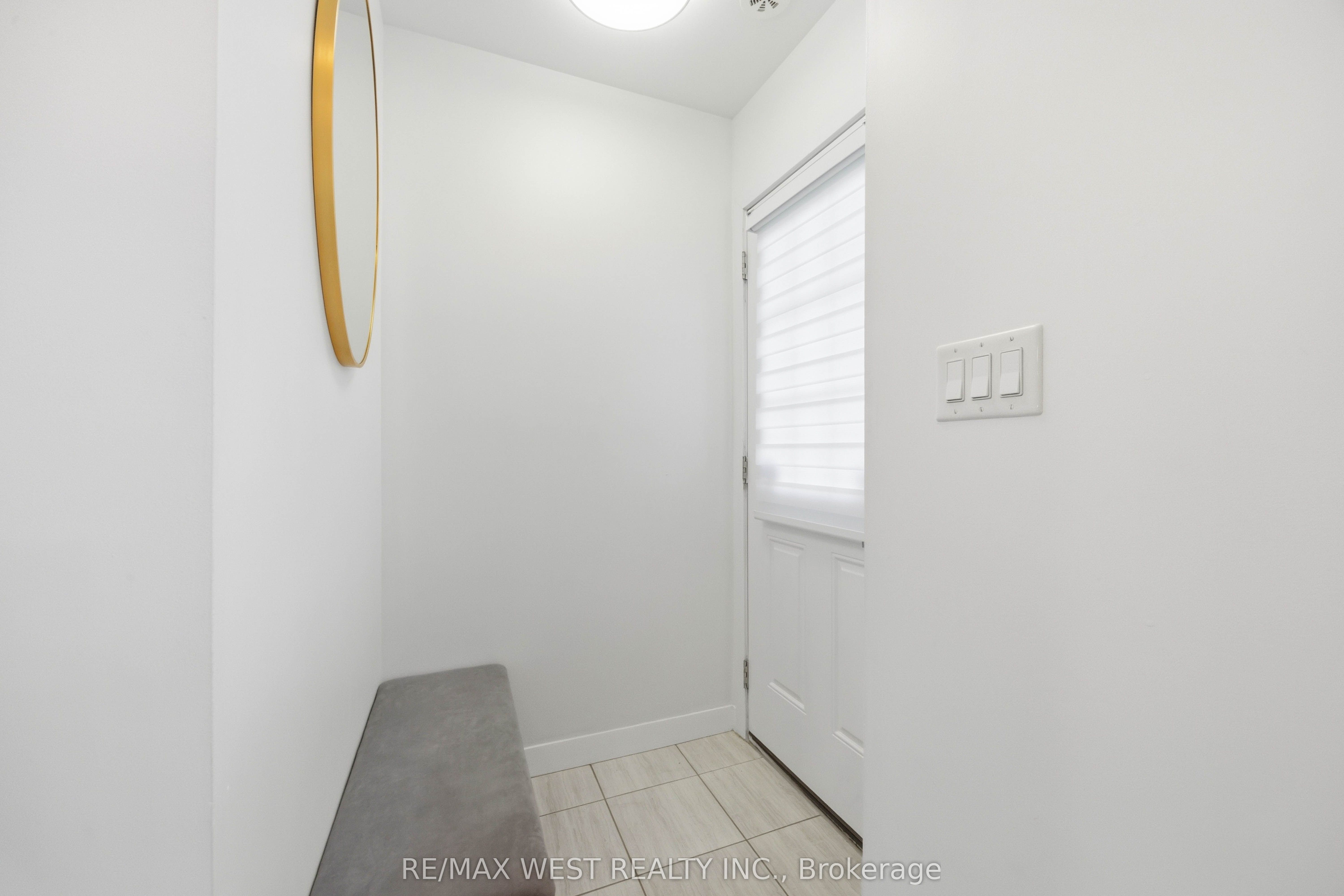 6 Bicknell Avenue 1, Toronto, ON M6M 0B4 photo 5