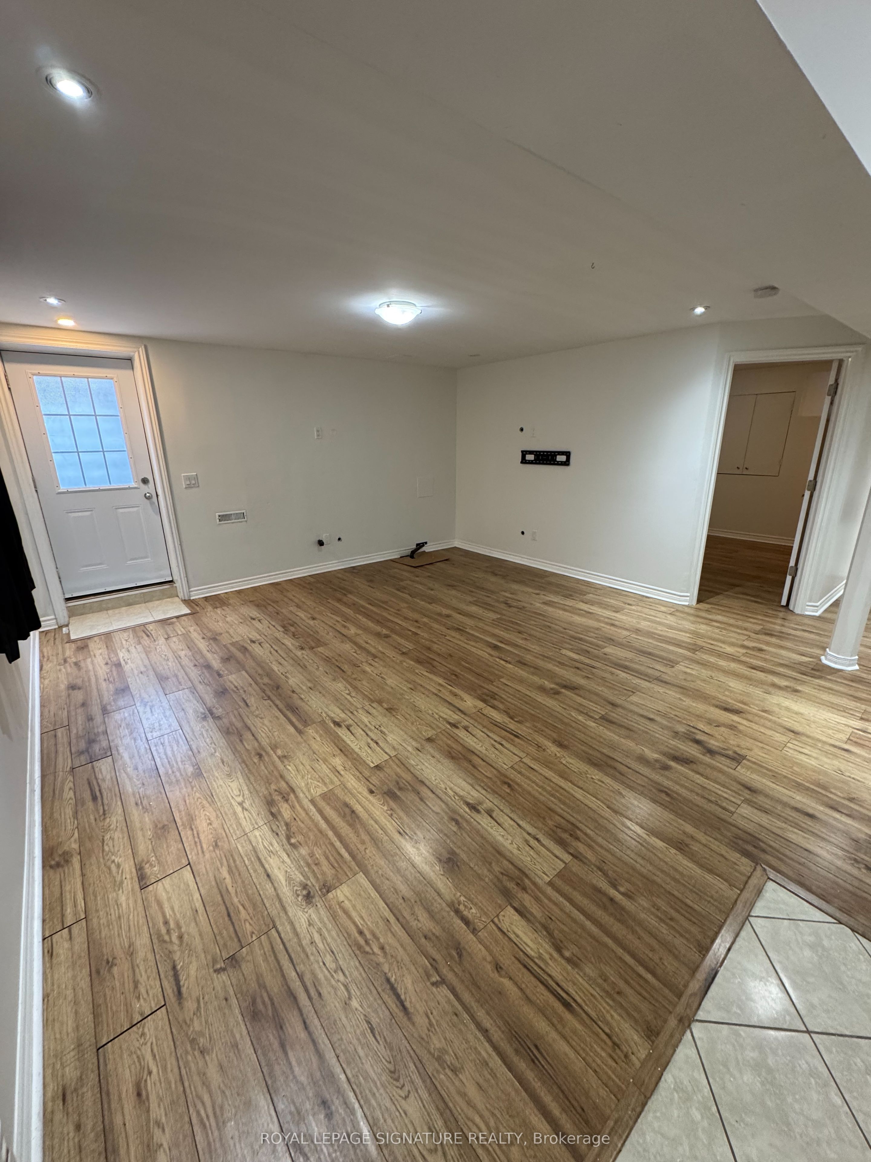 301 Peregrine Way Basement-B, Milton, ON L9T 7N6 photo 3