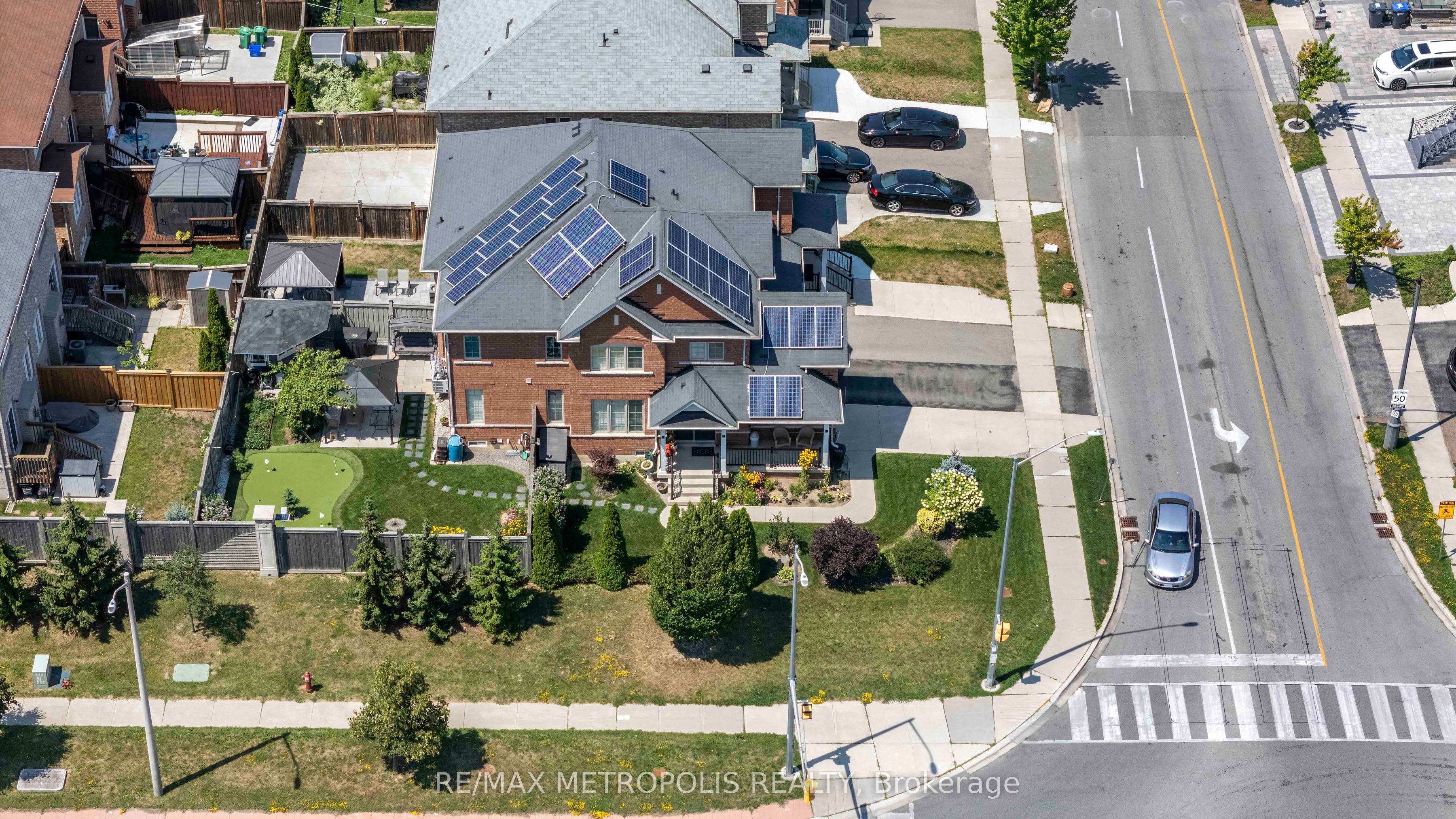 2 Brentwick Drive, Brampton, ON L6X 3B3 photo 3