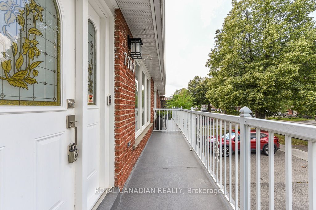 7700 Kittridge Drive, Mississauga, ON L4T 3J6 photo 5