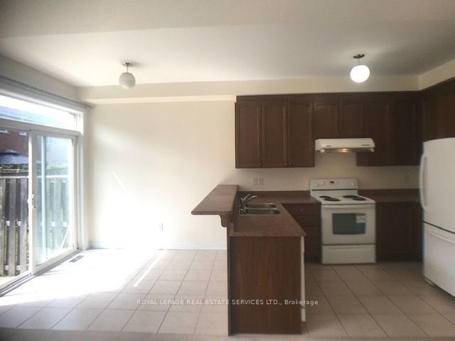 11 Calm Waters Crescent, Brampton, ON L6V 4R9 photo 5