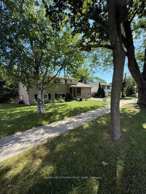 283 Kenwood Avenue, Burlington, ON L7L 4L9