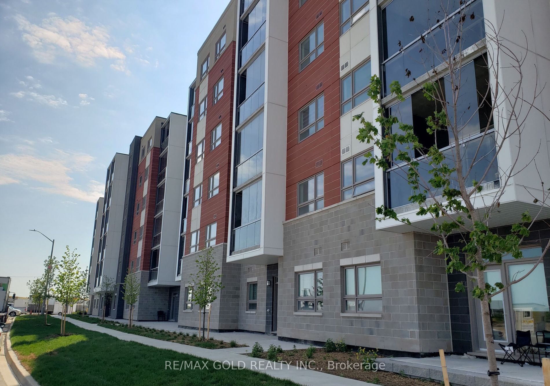 200 Lagerfeld Drive E 414, Brampton, ON L7A 5G5 photo 3