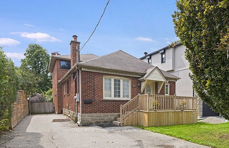 73 Struthers Street, Toronto, ON M8V 1Y2