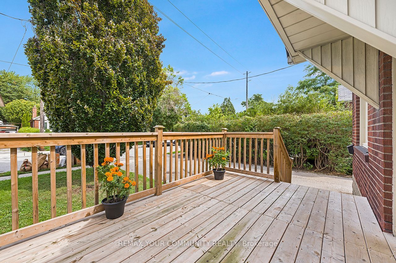 73 Struthers Street, Toronto, ON M8V 1Y2 photo 3
