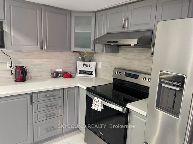 18 Fenflower Court BSMT, Brampton, ON L7A 1H3 photo 5