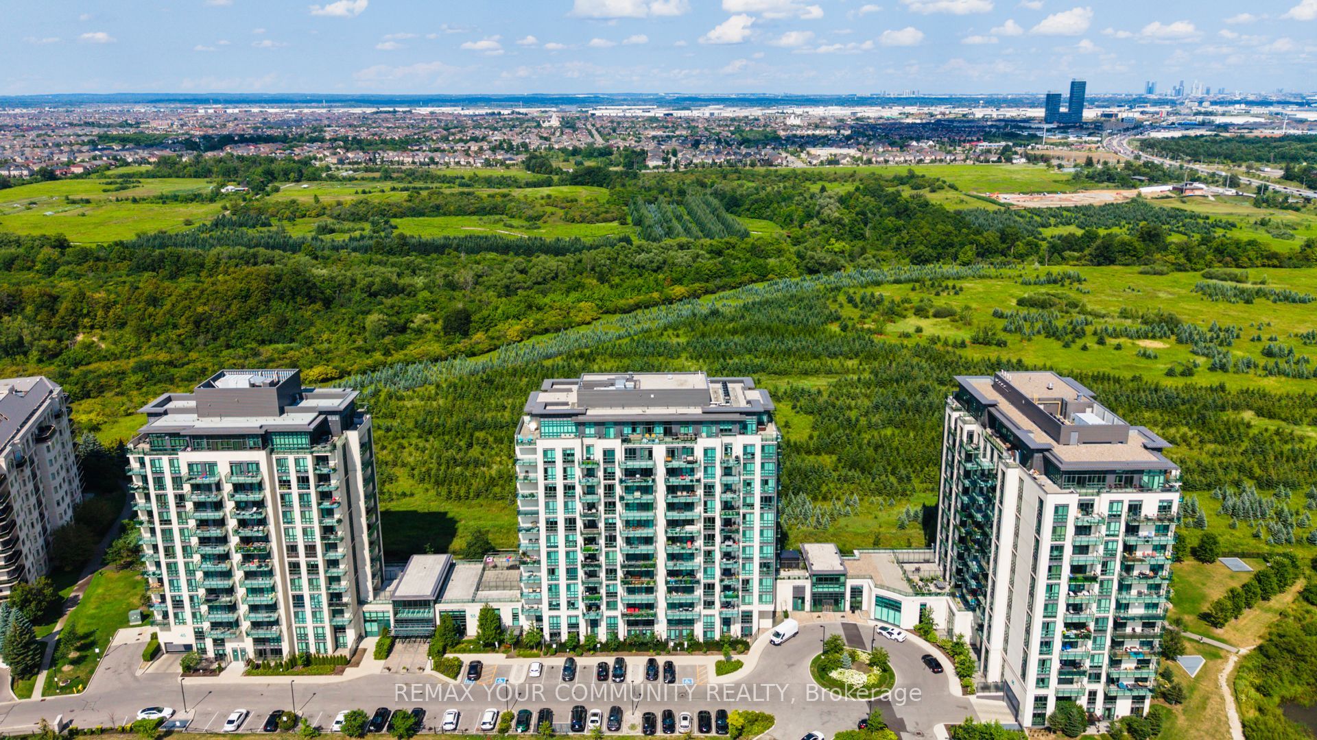 55 Yorkland Boulevard 610, Brampton, ON L6P 4K9 photo 2