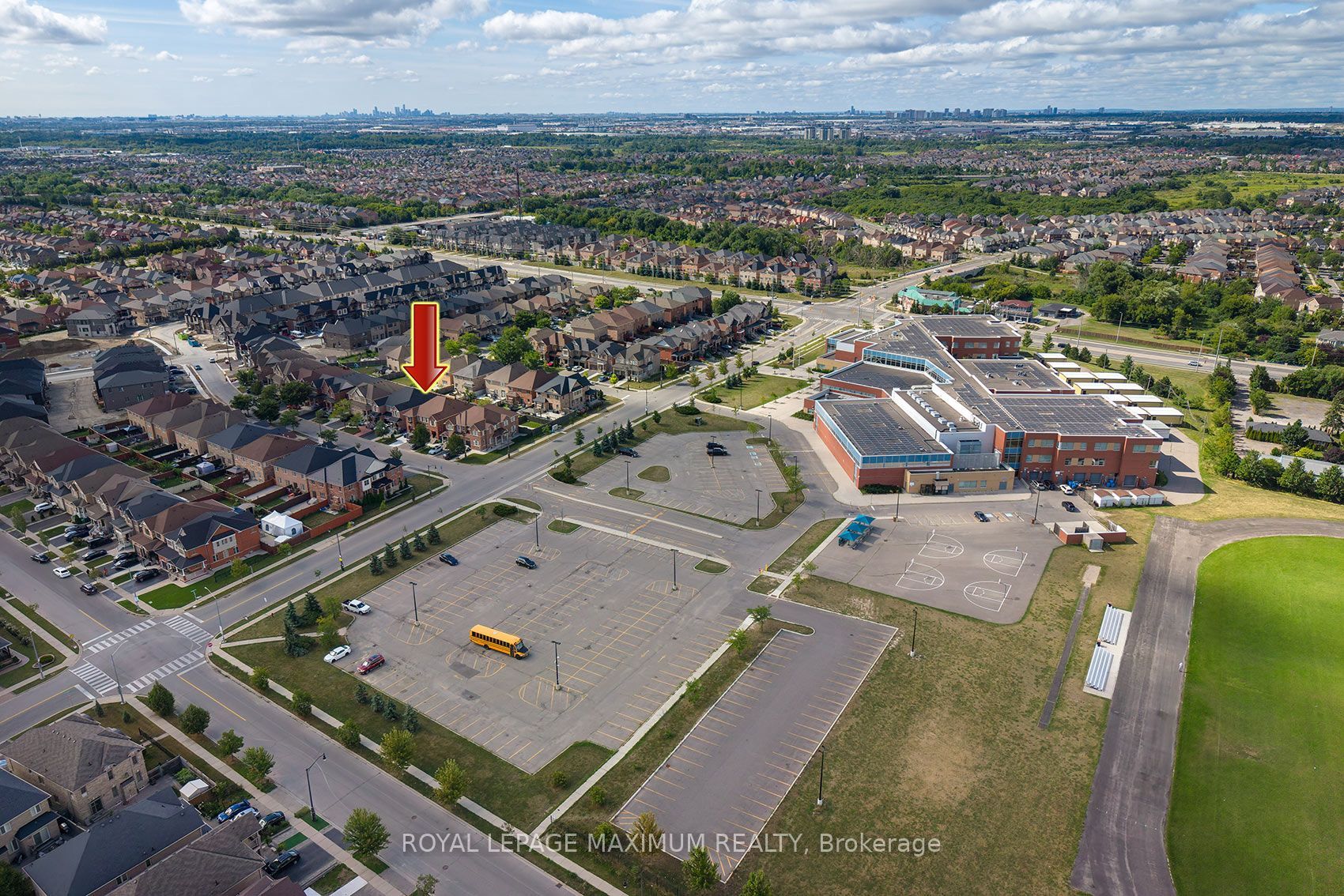 8 Tustin Road Basement, Brampton, ON L6P 3K9 photo 2