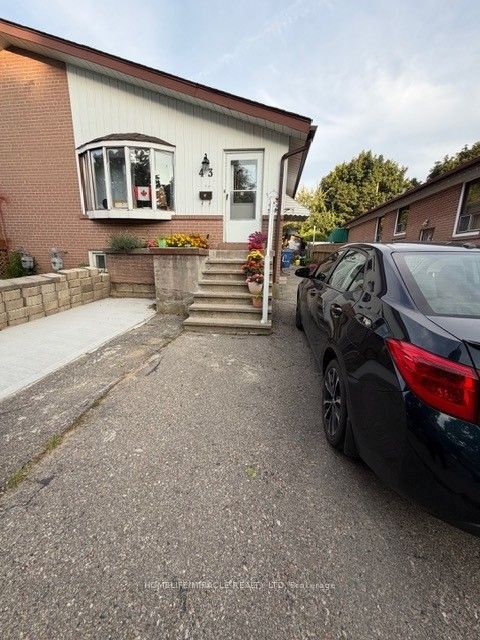 43 Corby Crescent, Brampton, ON L6Y 1H3