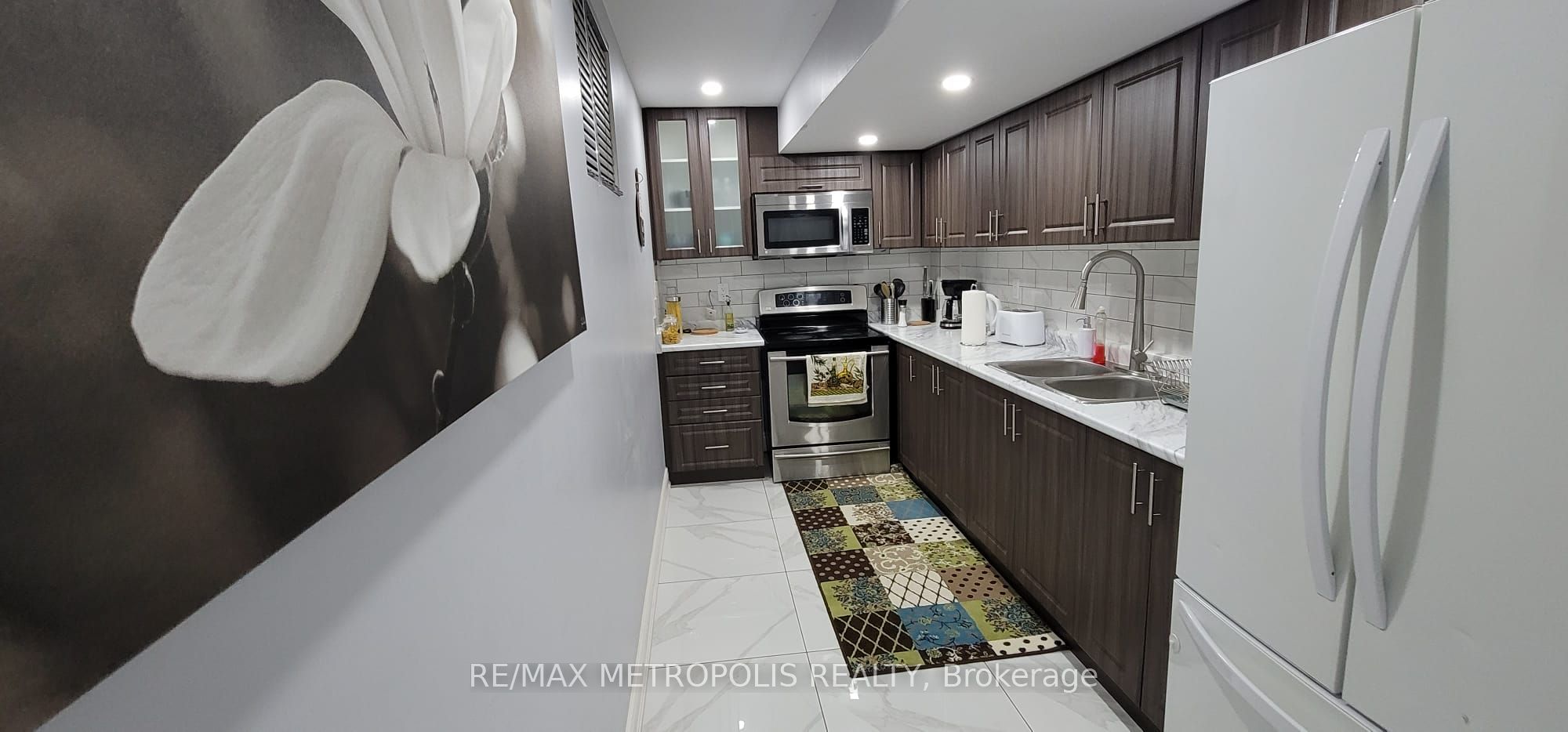 1 Desert Garden Drive BSMT, Brampton, ON L7A 4M4