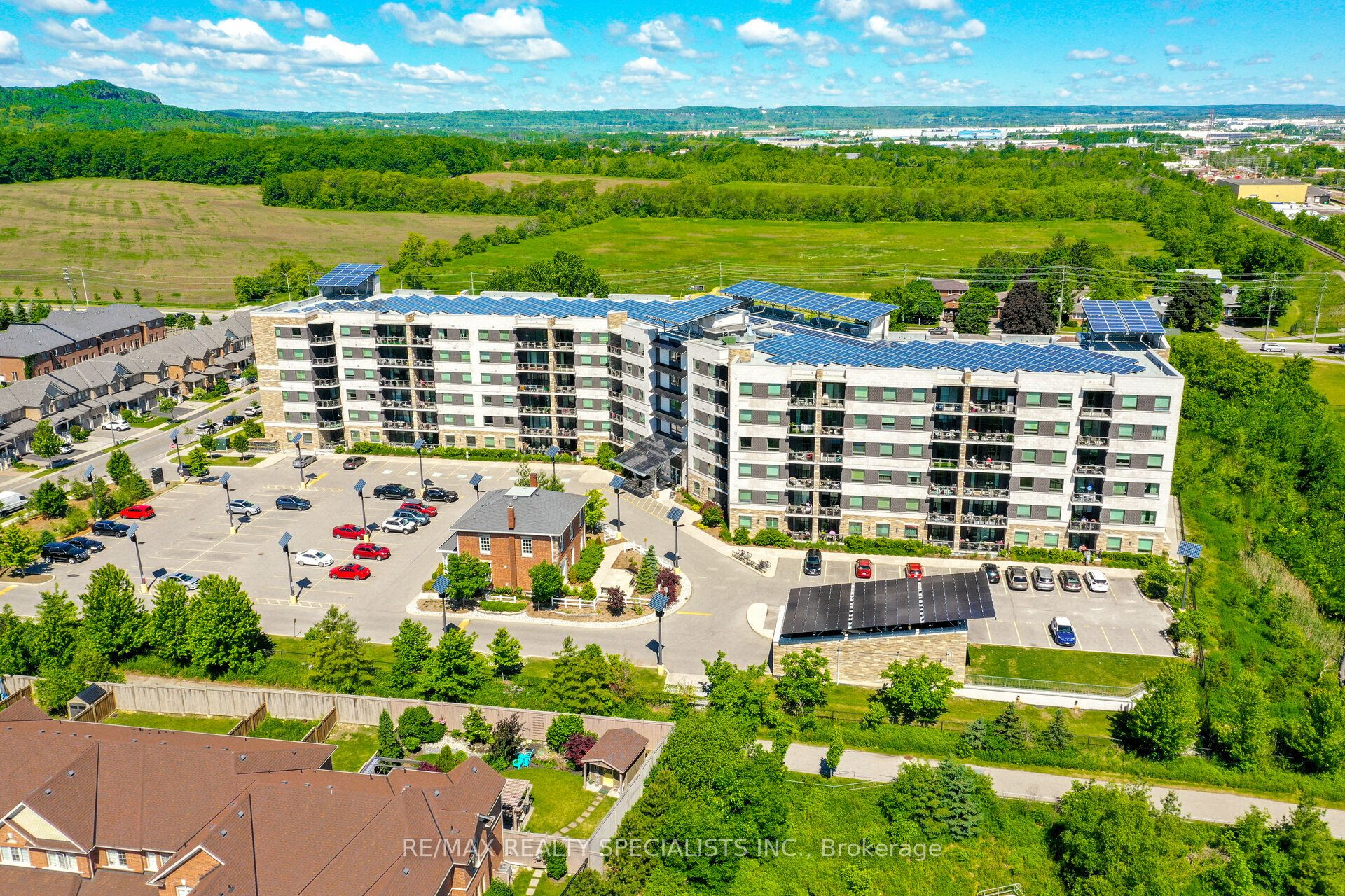 33 Whitmer Street 522, Milton, ON L9T 0R5