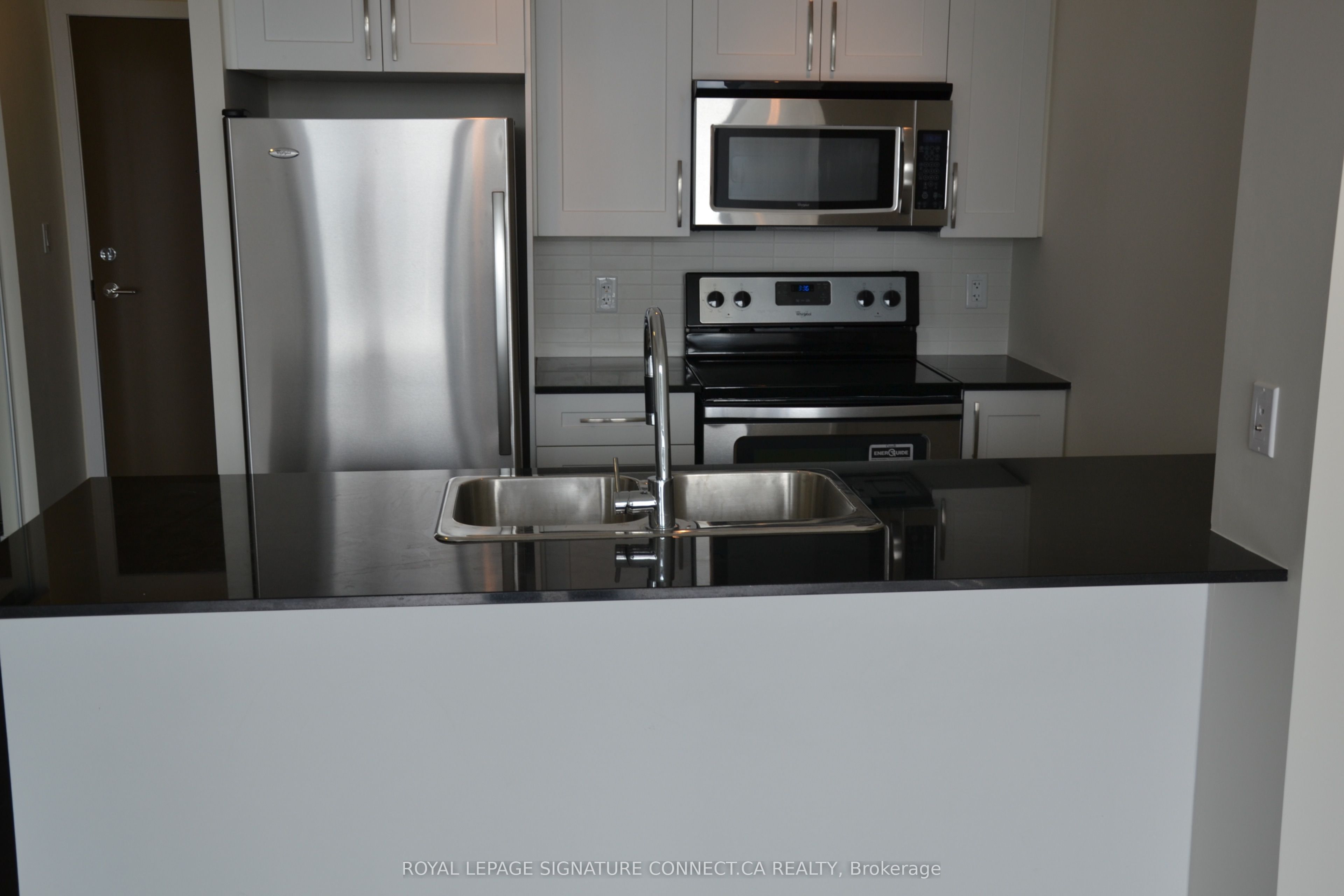 4065 Brickstone Mews 2105, Mississauga, ON L5B 0G3 photo 2