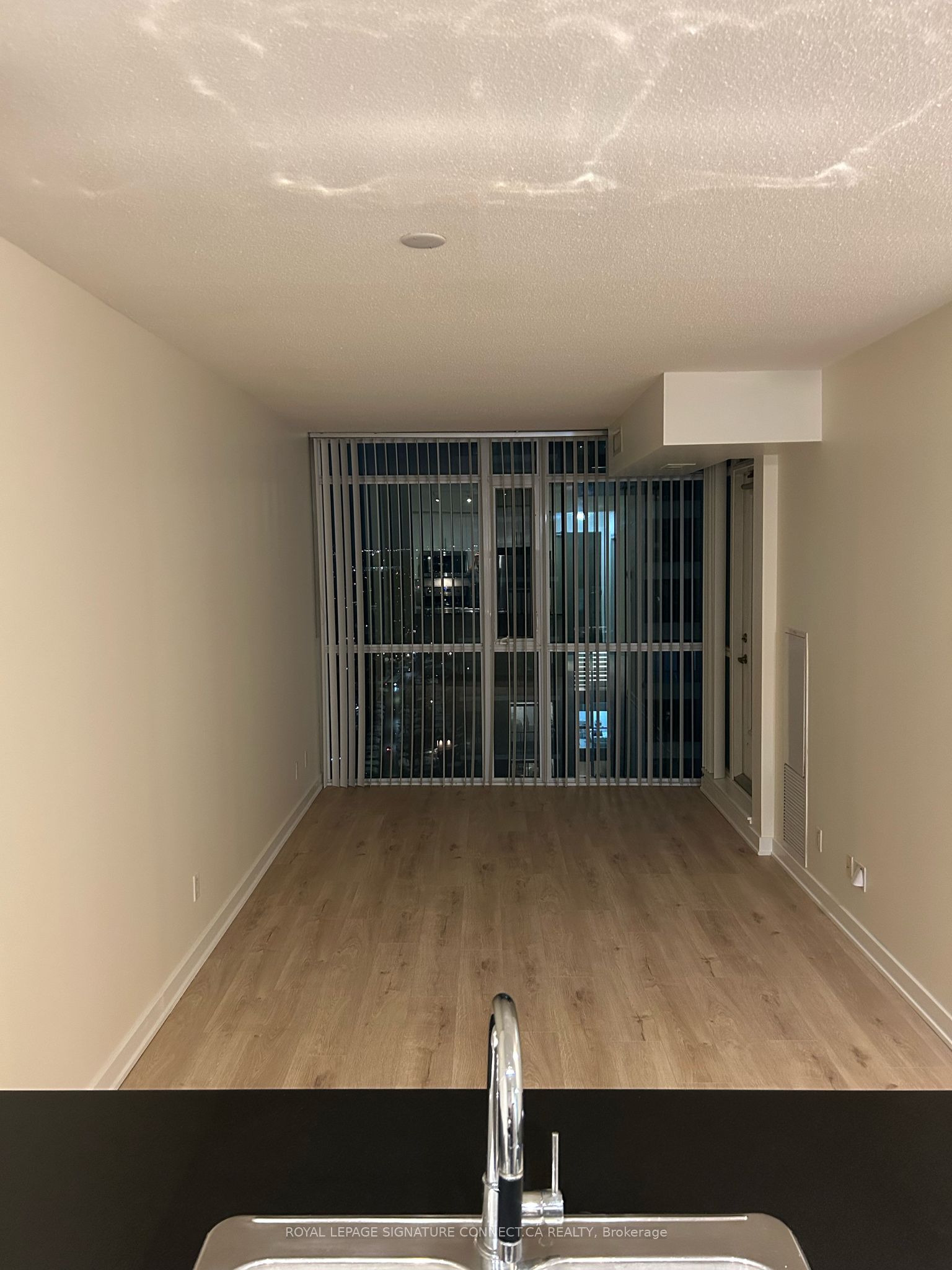 4065 Brickstone Mews 2105, Mississauga, ON L5B 0G3 photo 5