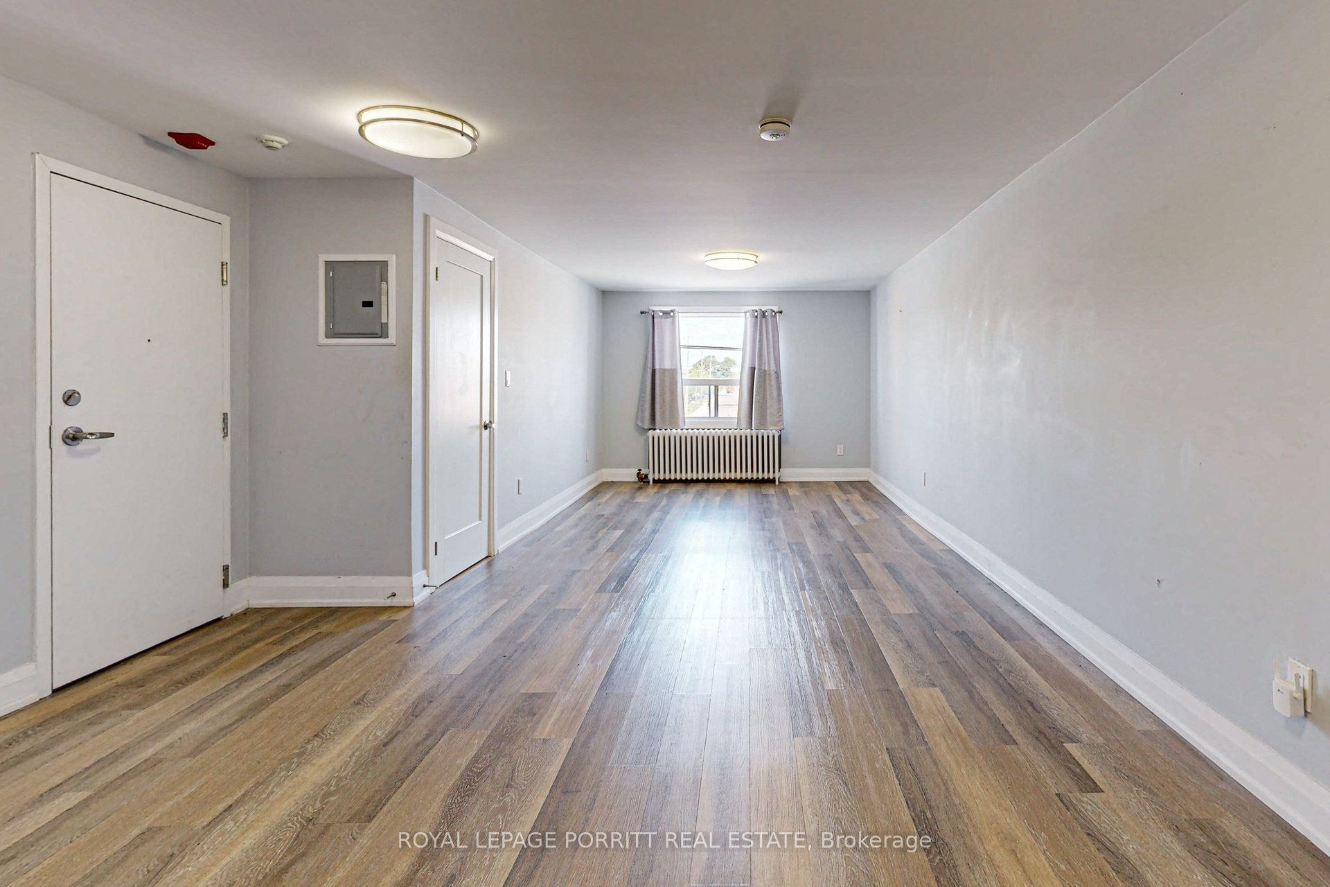 3465 Lake Shore Boulevard W 4, Toronto, ON M8W 1N2 photo 5