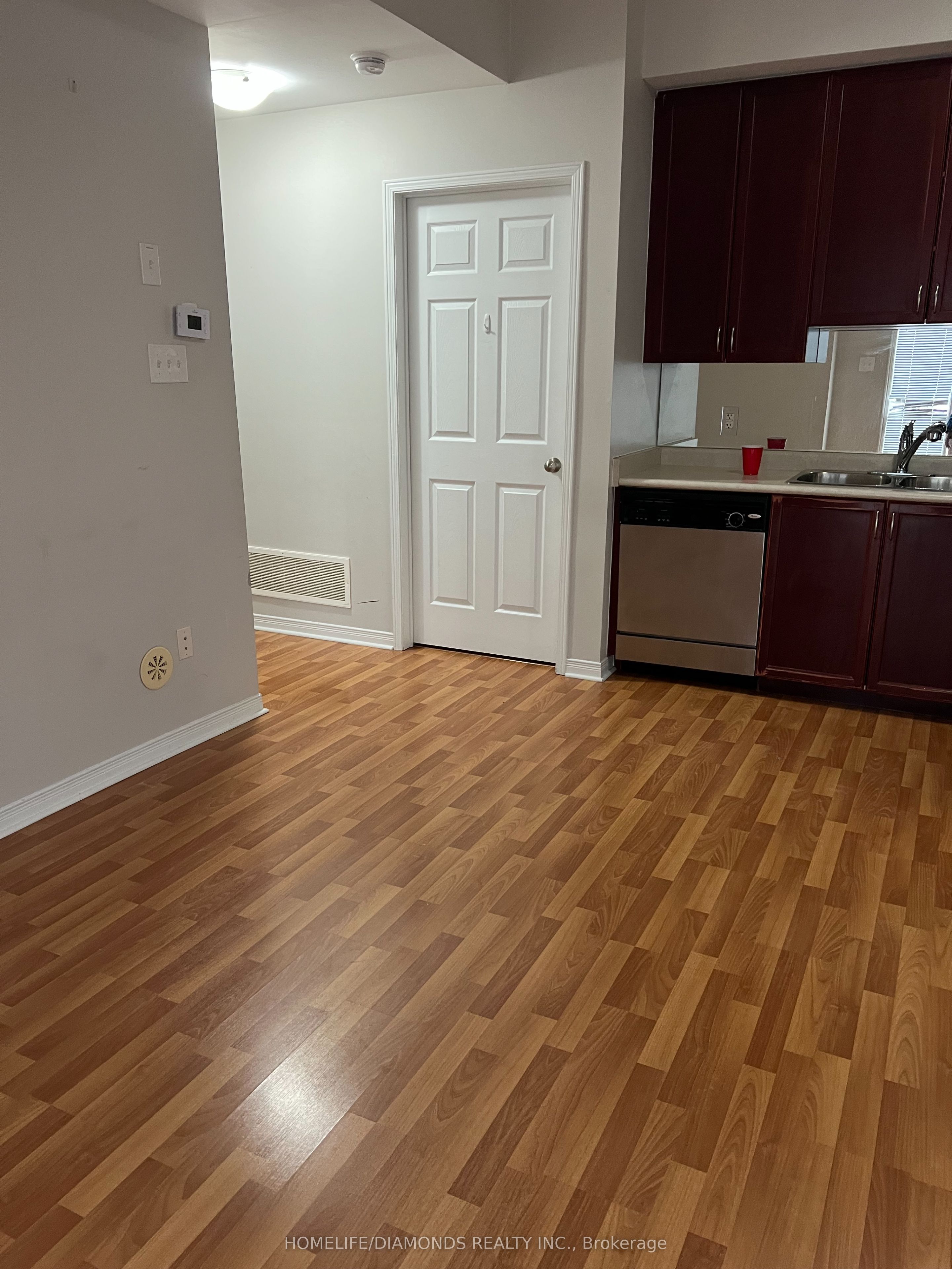 60 Fairwood Circle 149, Brampton, ON L6R 0Y6 photo 2