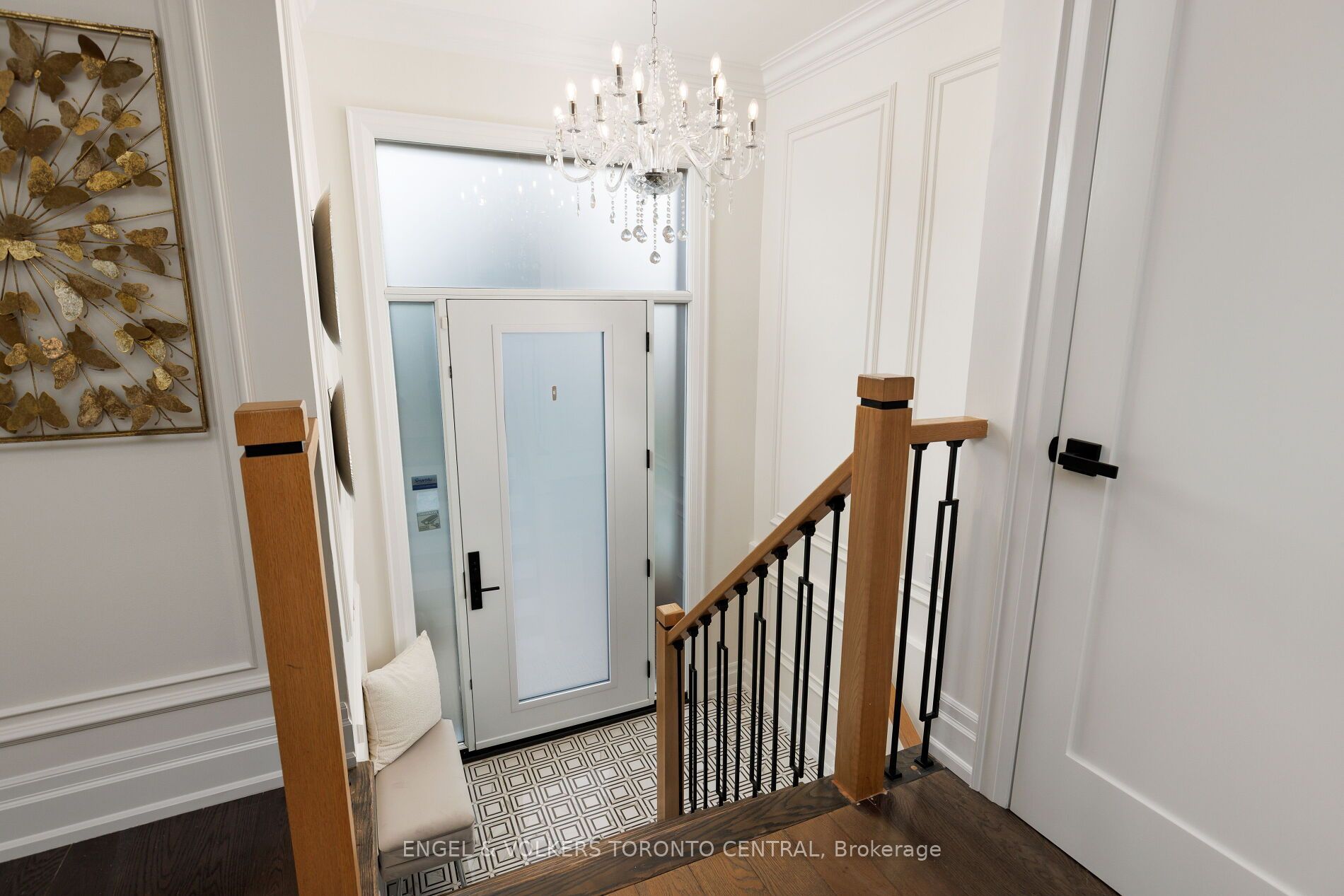 769 Annamore Road, Mississauga, ON L4Y 2V6 photo 4