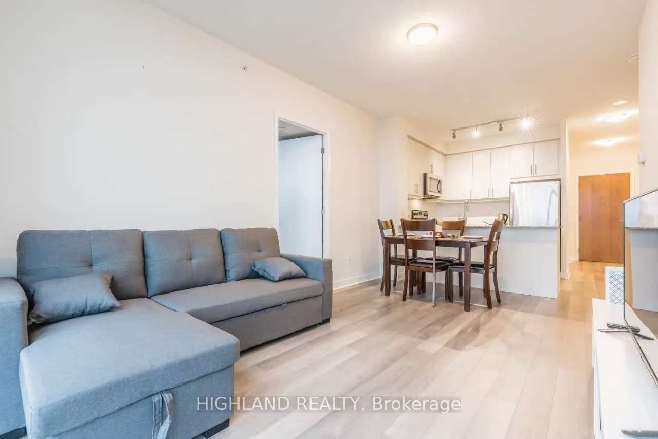 3975 Grand Park Drive 3808, Mississauga, ON L5B 4M6 photo 4
