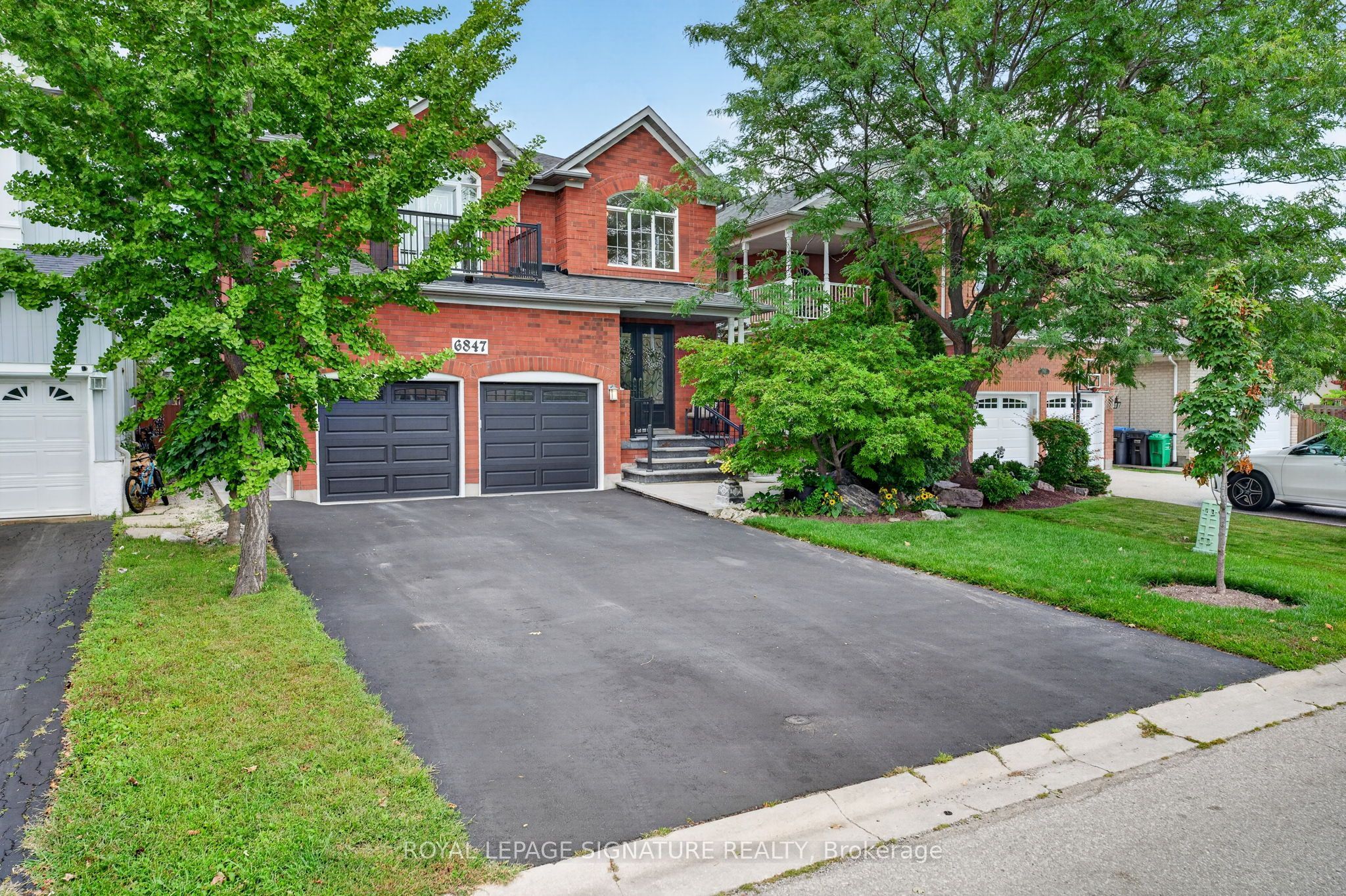 6847 Simpson Pioneer Trail, Mississauga, ON L5W 1A9 photo 3