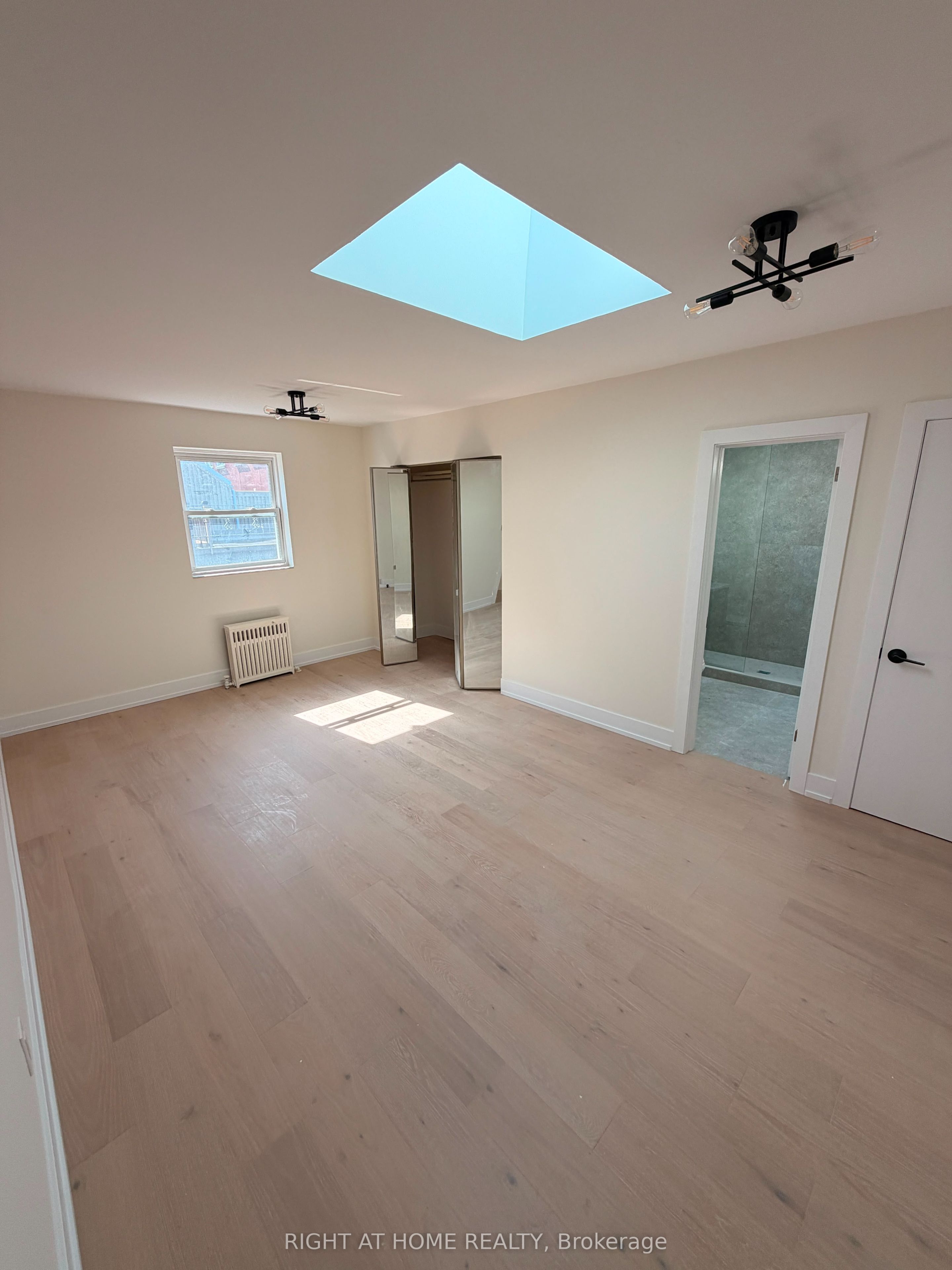 3384 Lake Shore Boulevard W 202, Toronto, ON M8W 1M9 photo 4