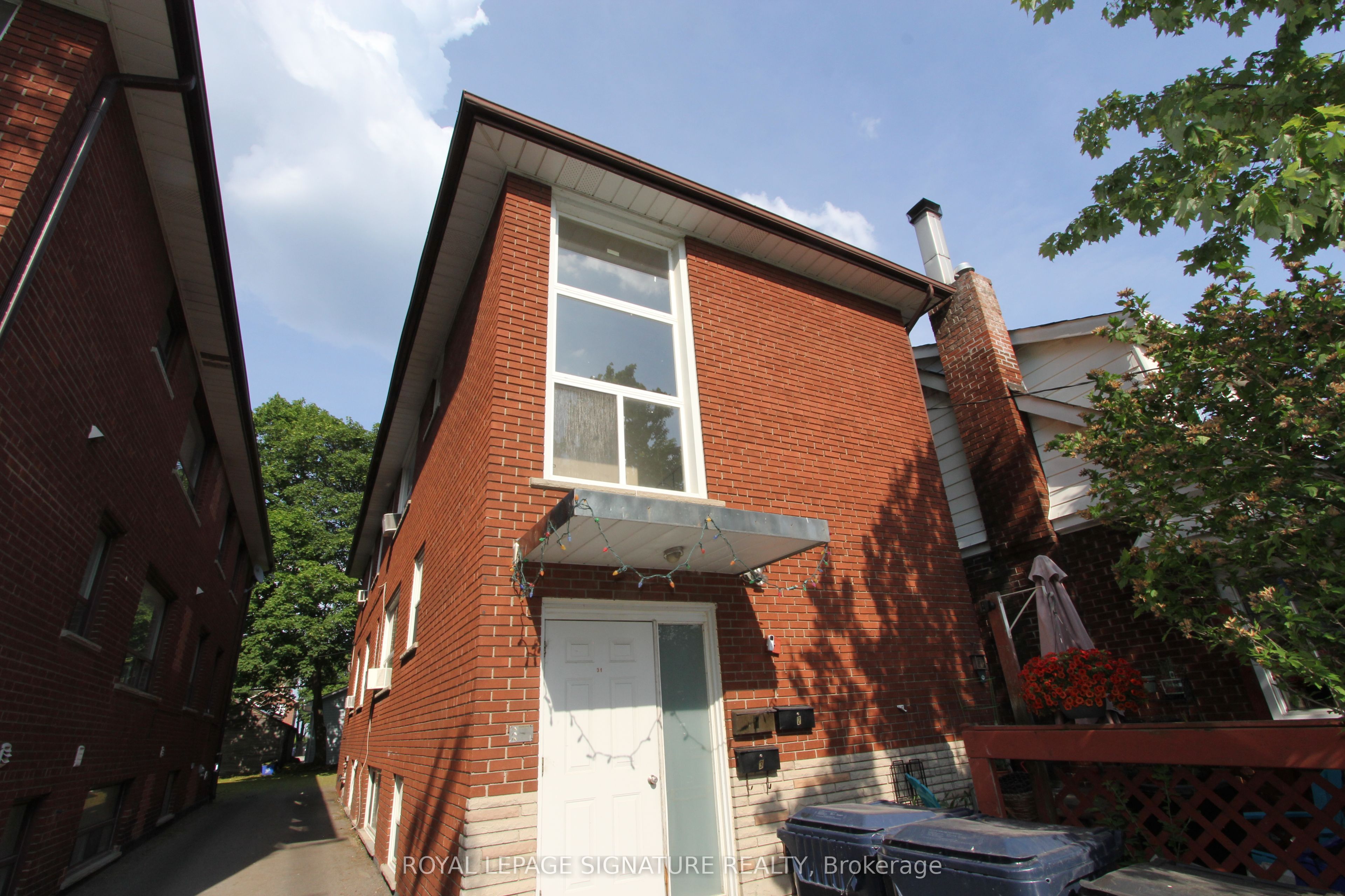 31 Fifteenth Street 1, Toronto, ON M8V 3J3