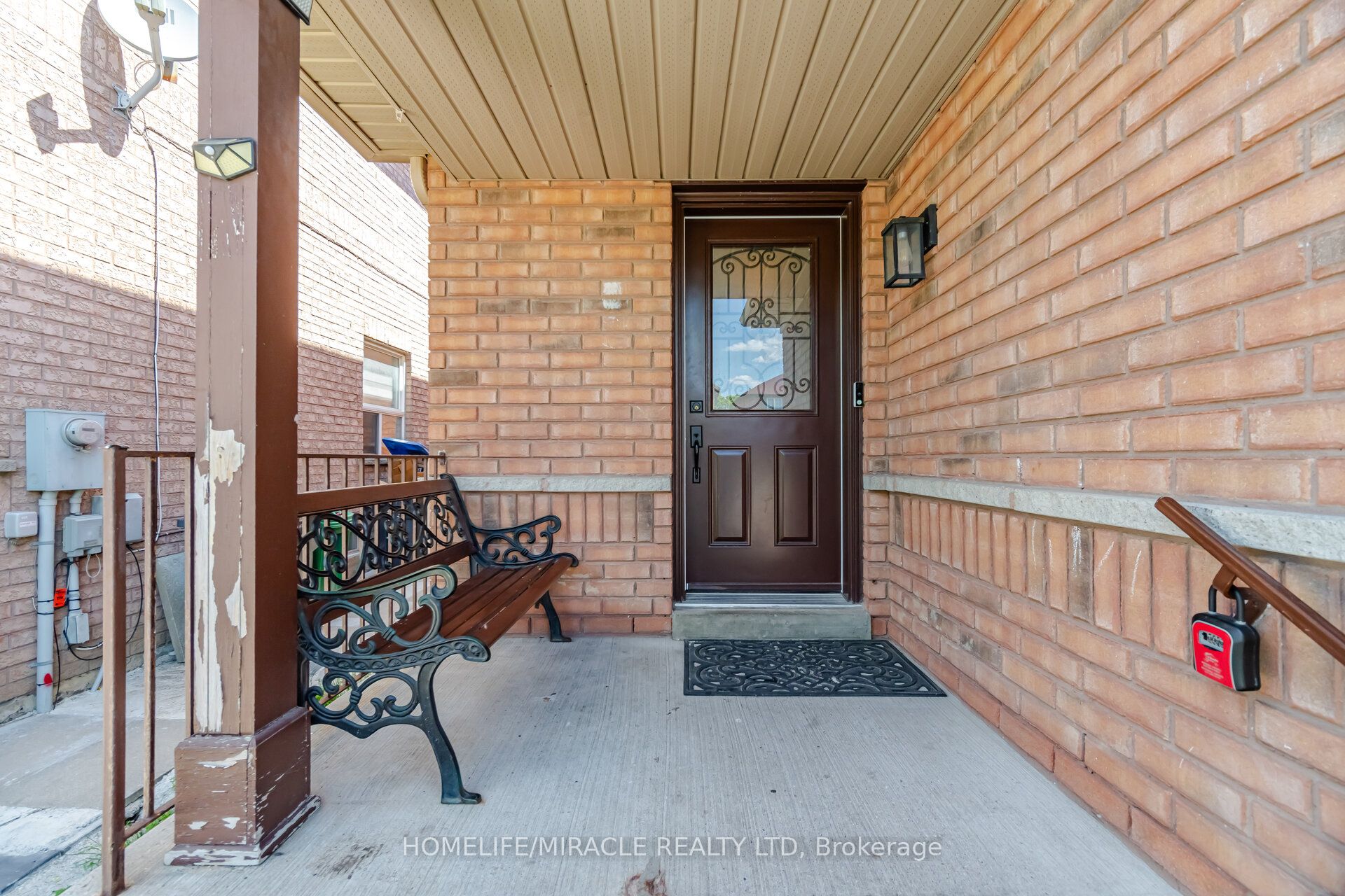 45 Ridgefield Court, Brampton, ON L6P 1B4 photo 4