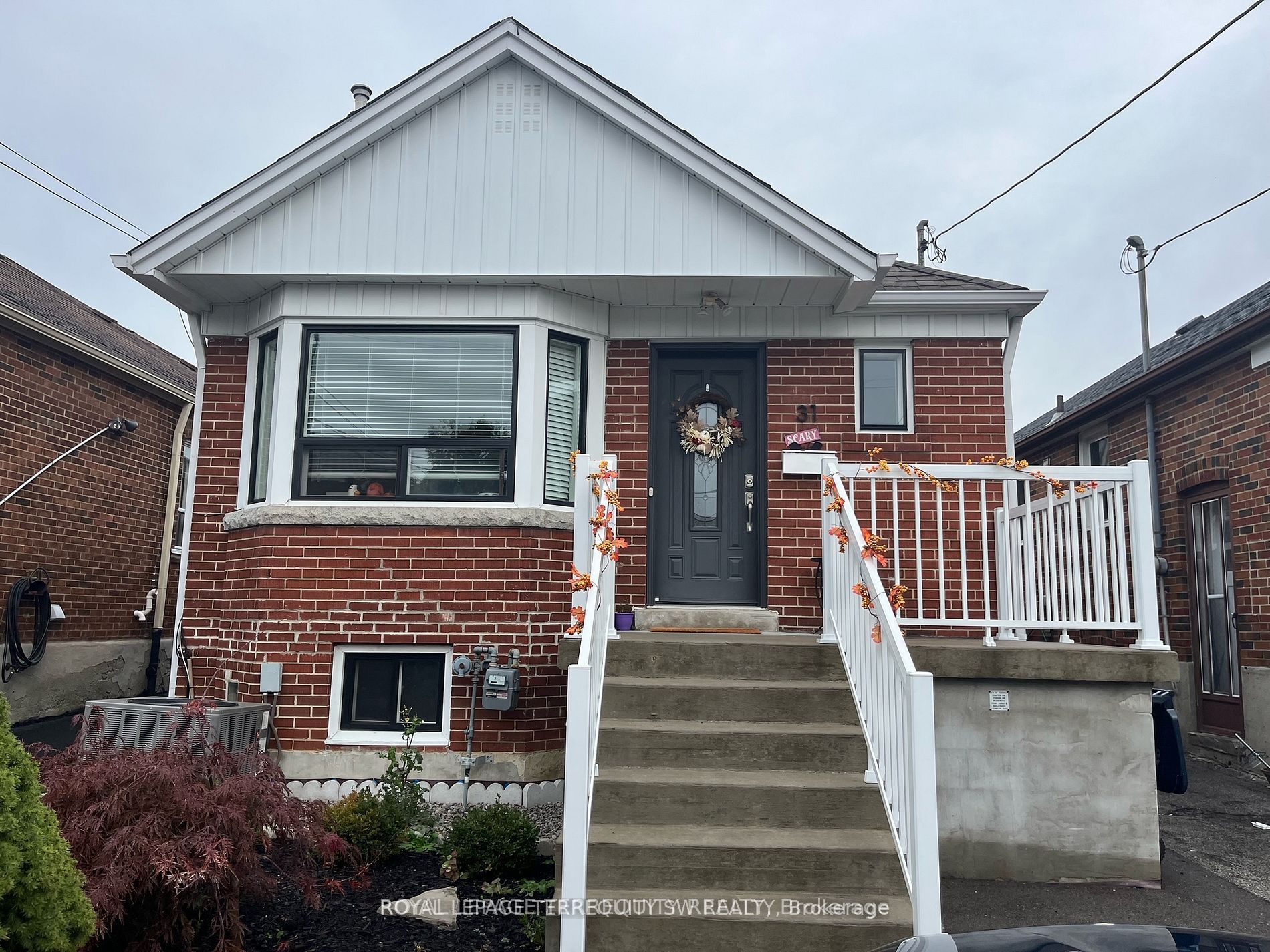 31 Chamberlain Avenue Bsmt, Toronto, ON M6E 4J7