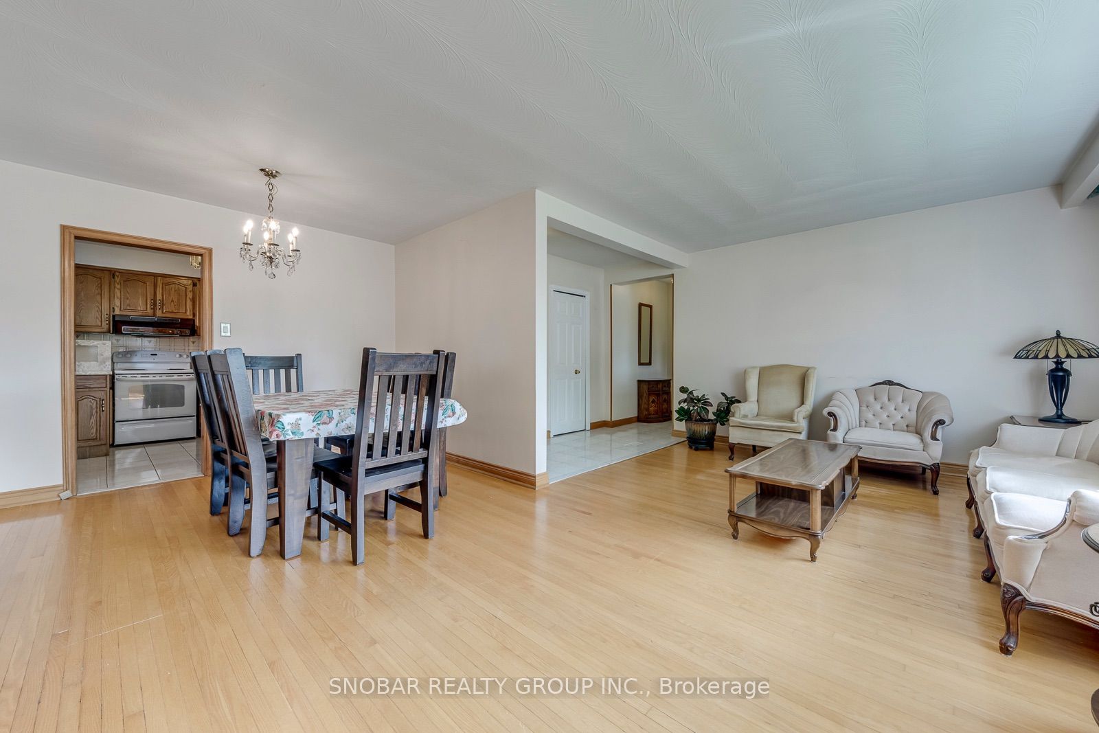 22 Thelmere Place, Toronto, ON M9R 2B7 photo 5