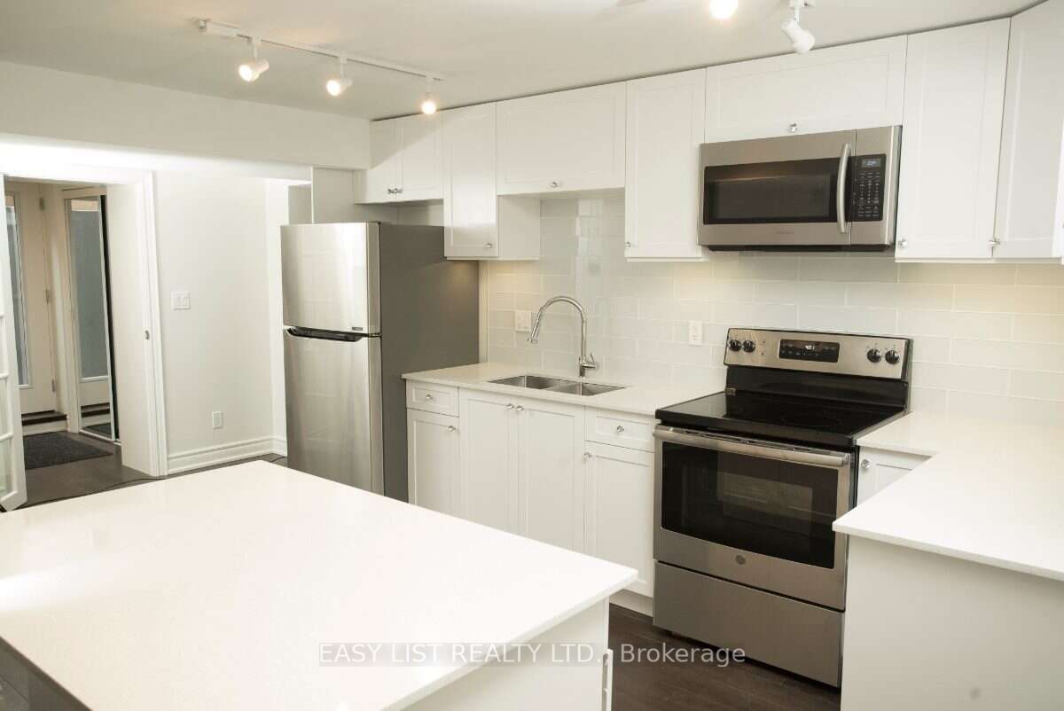 2 Princess Anne Crescent, Toronto, ON M9A 2N8 photo 2