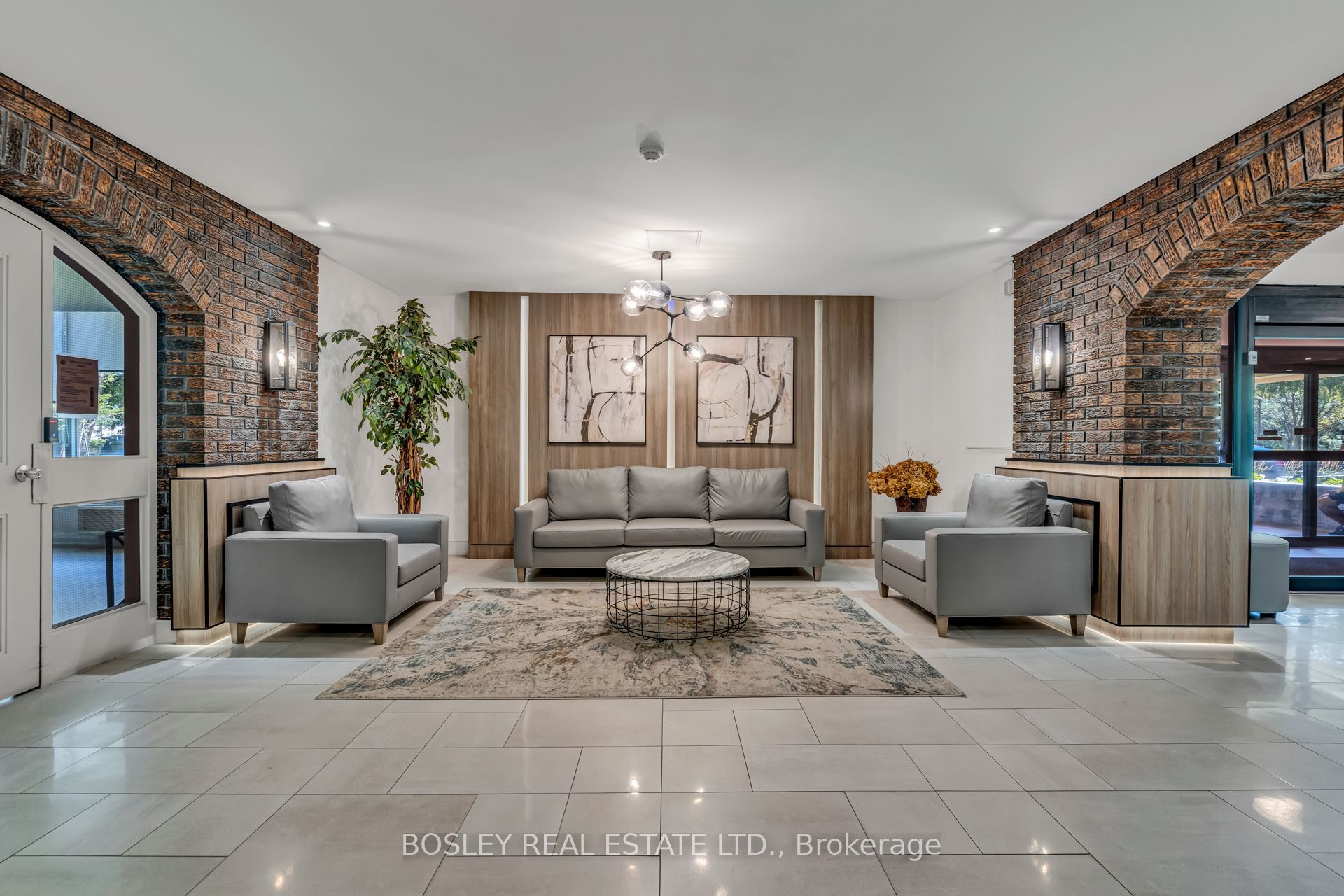 966 Inverhouse Drive 112, Mississauga, ON L5J 4B6 photo 3